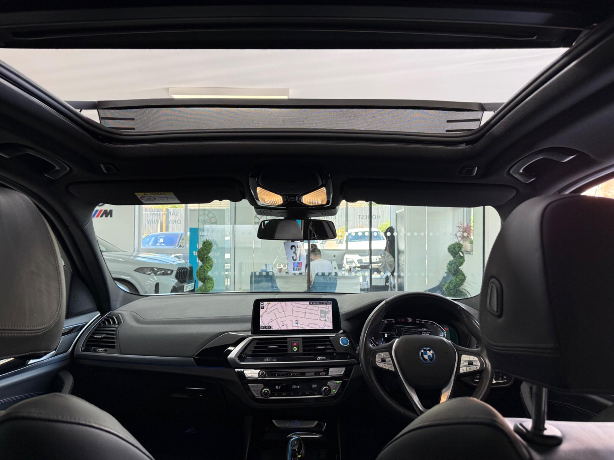 BMW Ix3 view 21