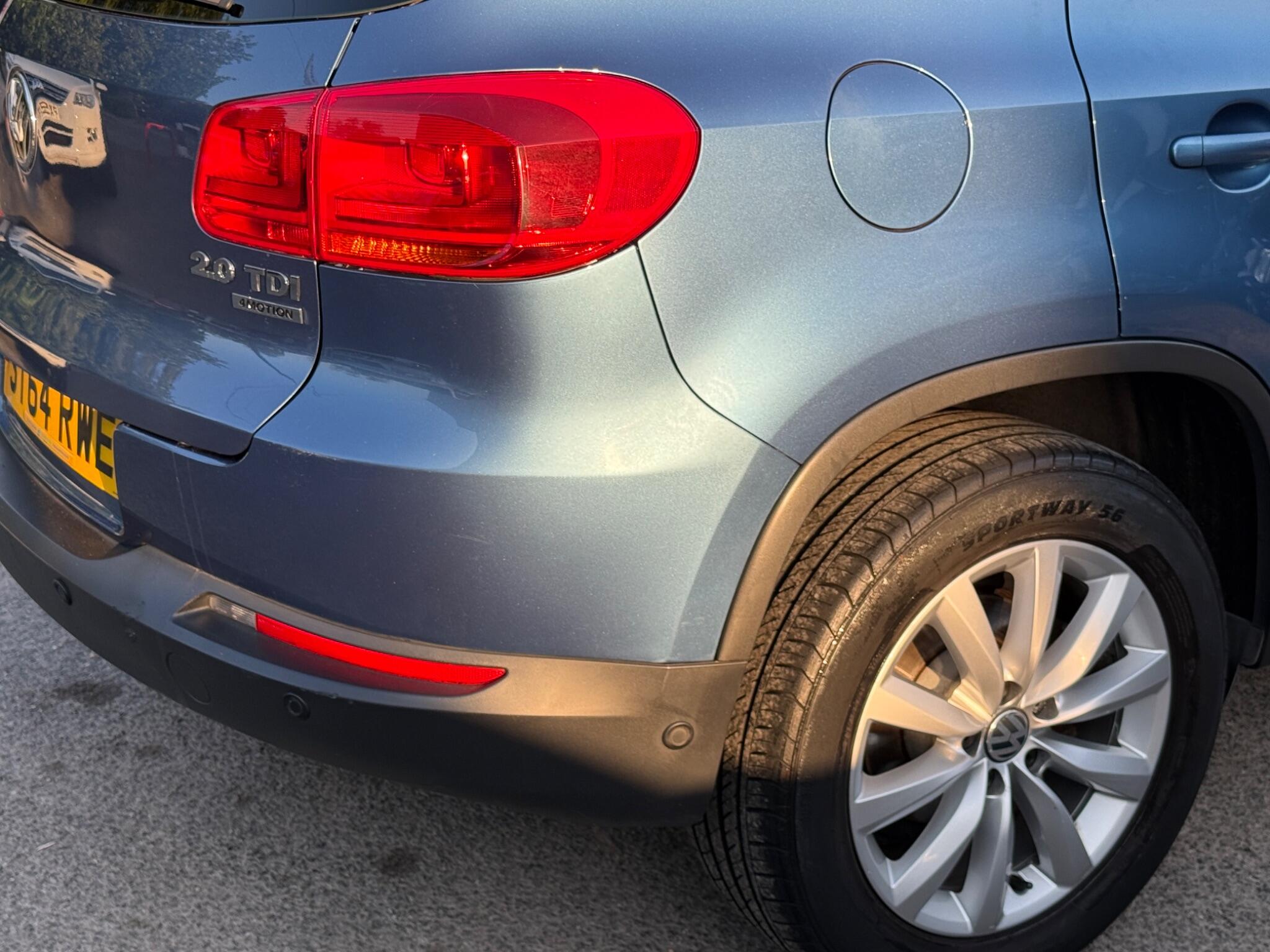 Volkswagen Tiguan - Image 25