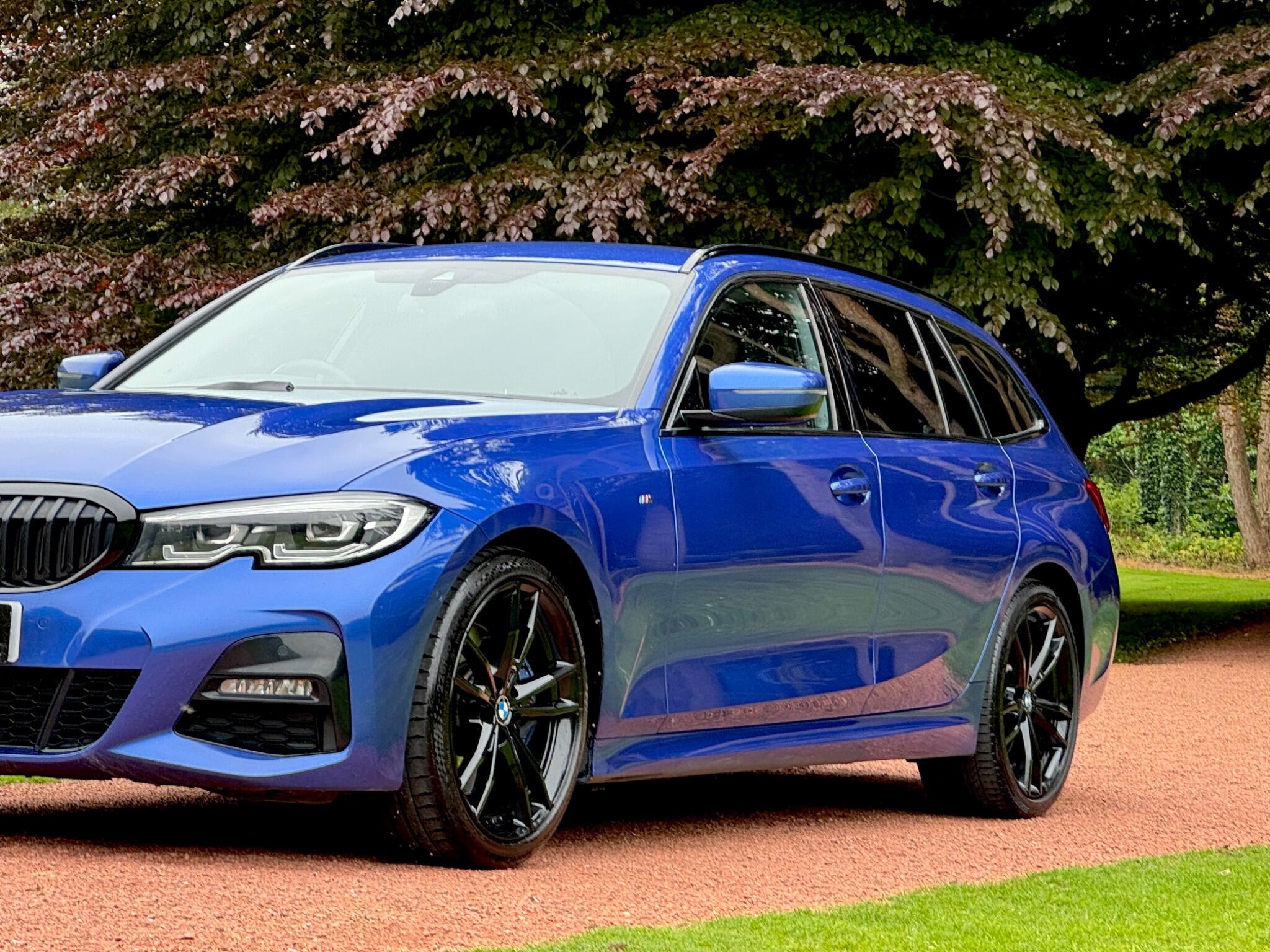 BMW 3 Series view 8