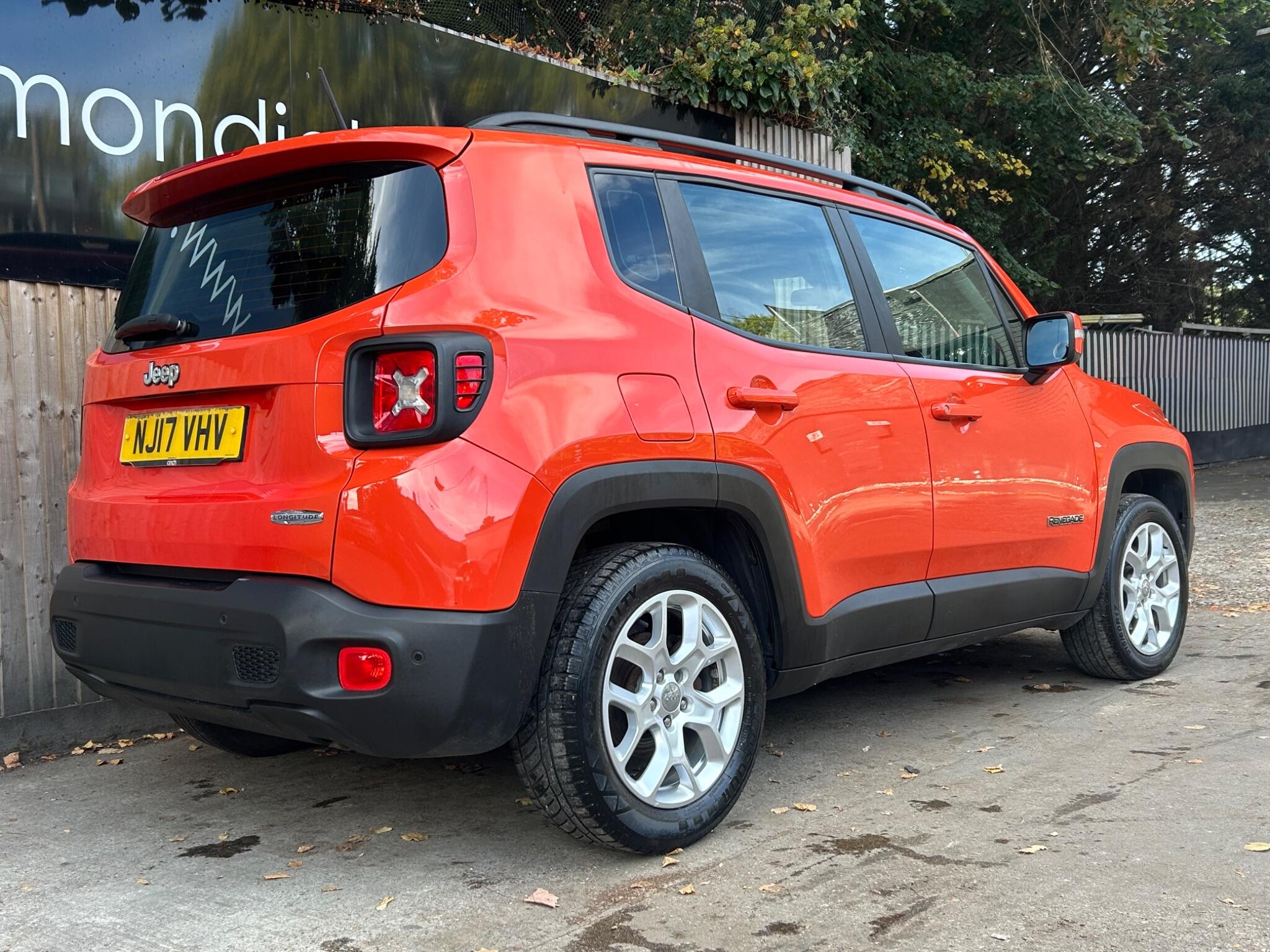 Jeep Renegade view 19