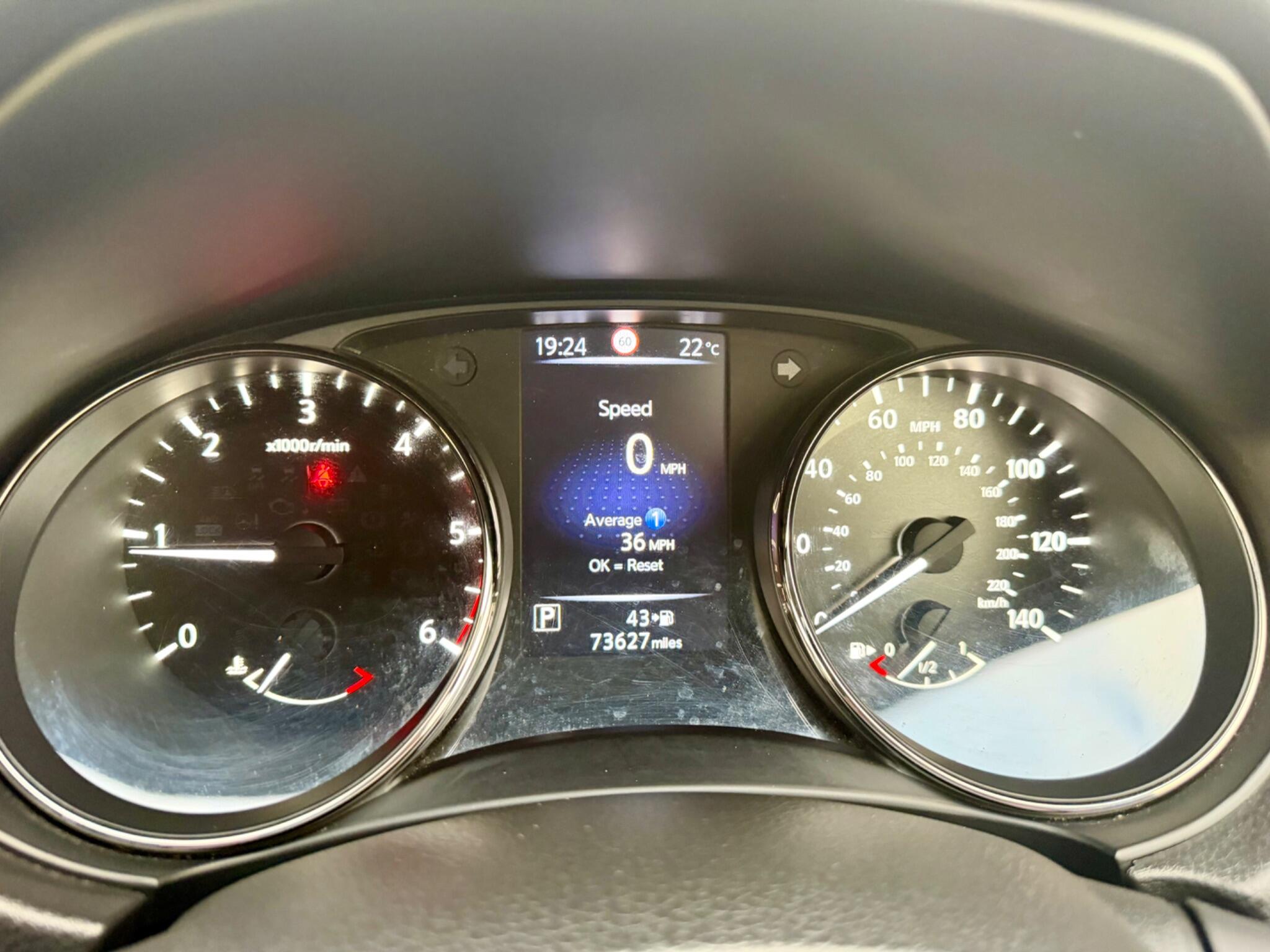 Nissan X-Trail view 60