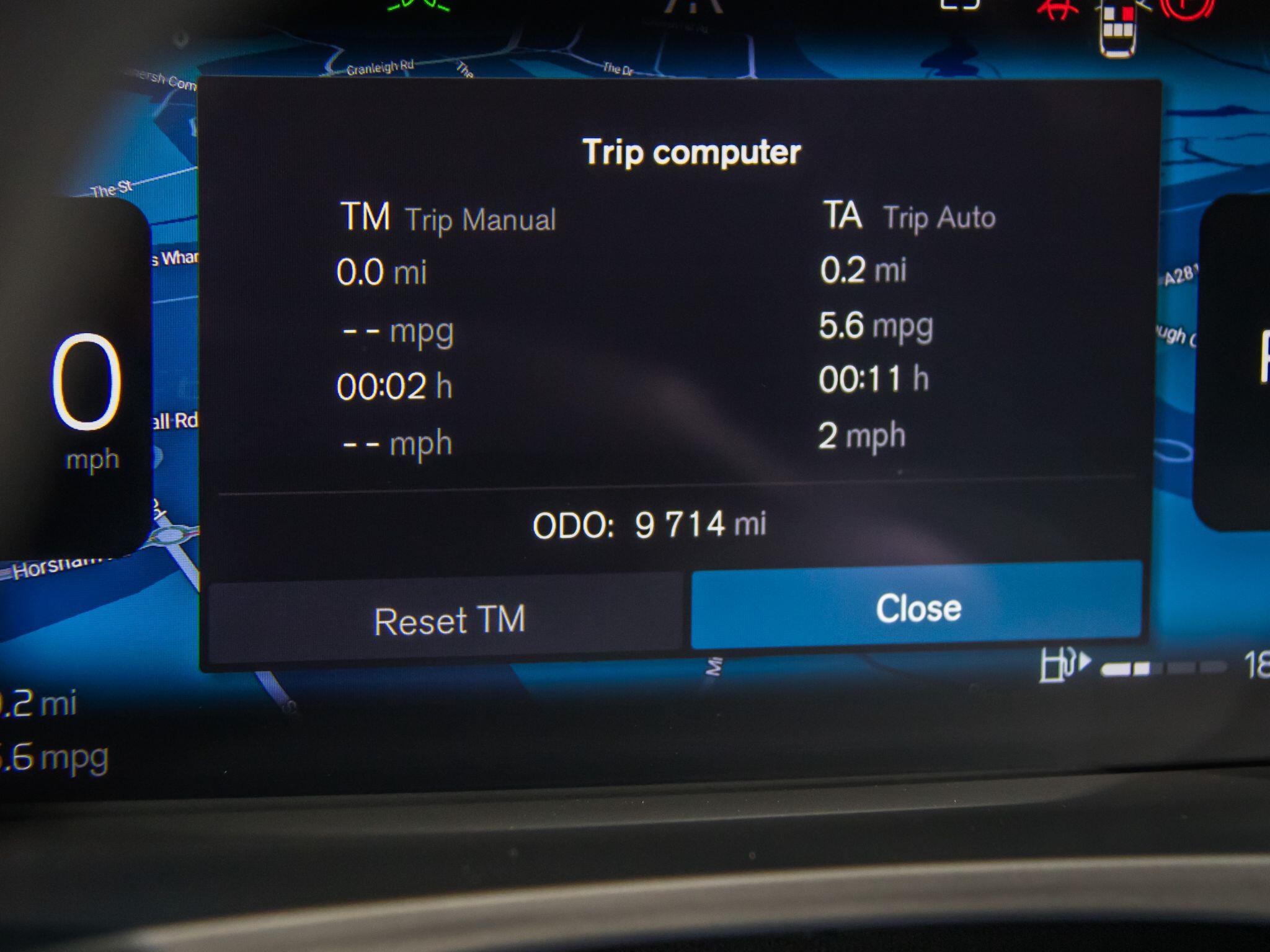 Volvo V90 Cross Country view 23
