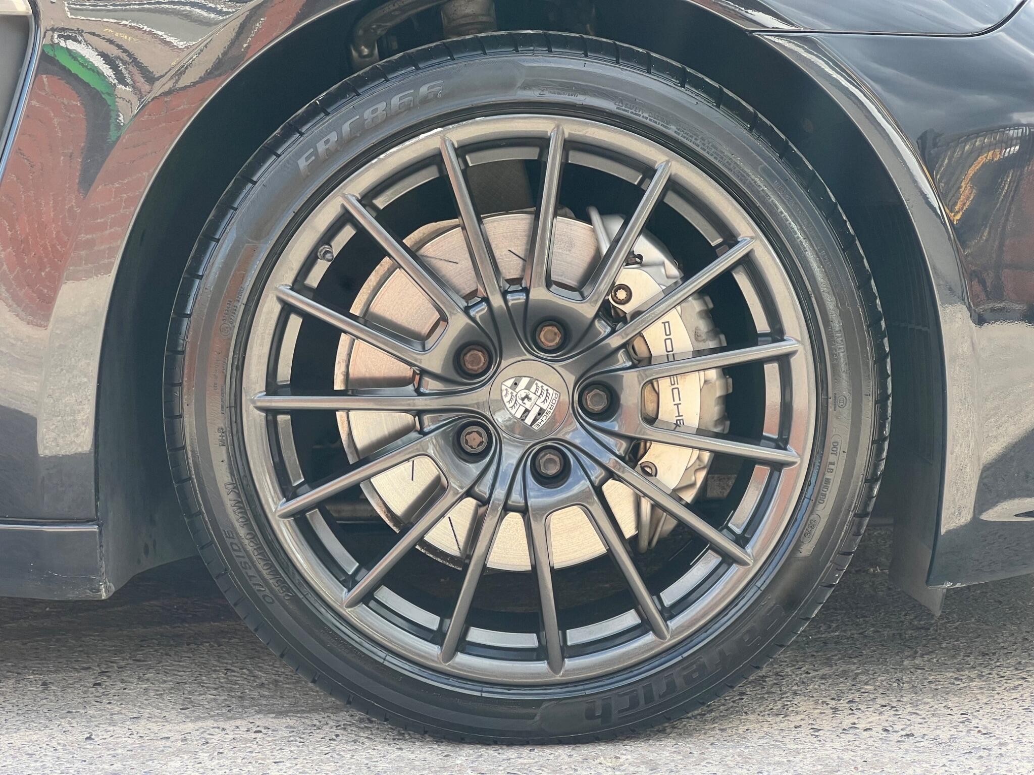 Porsche Panamera view 9