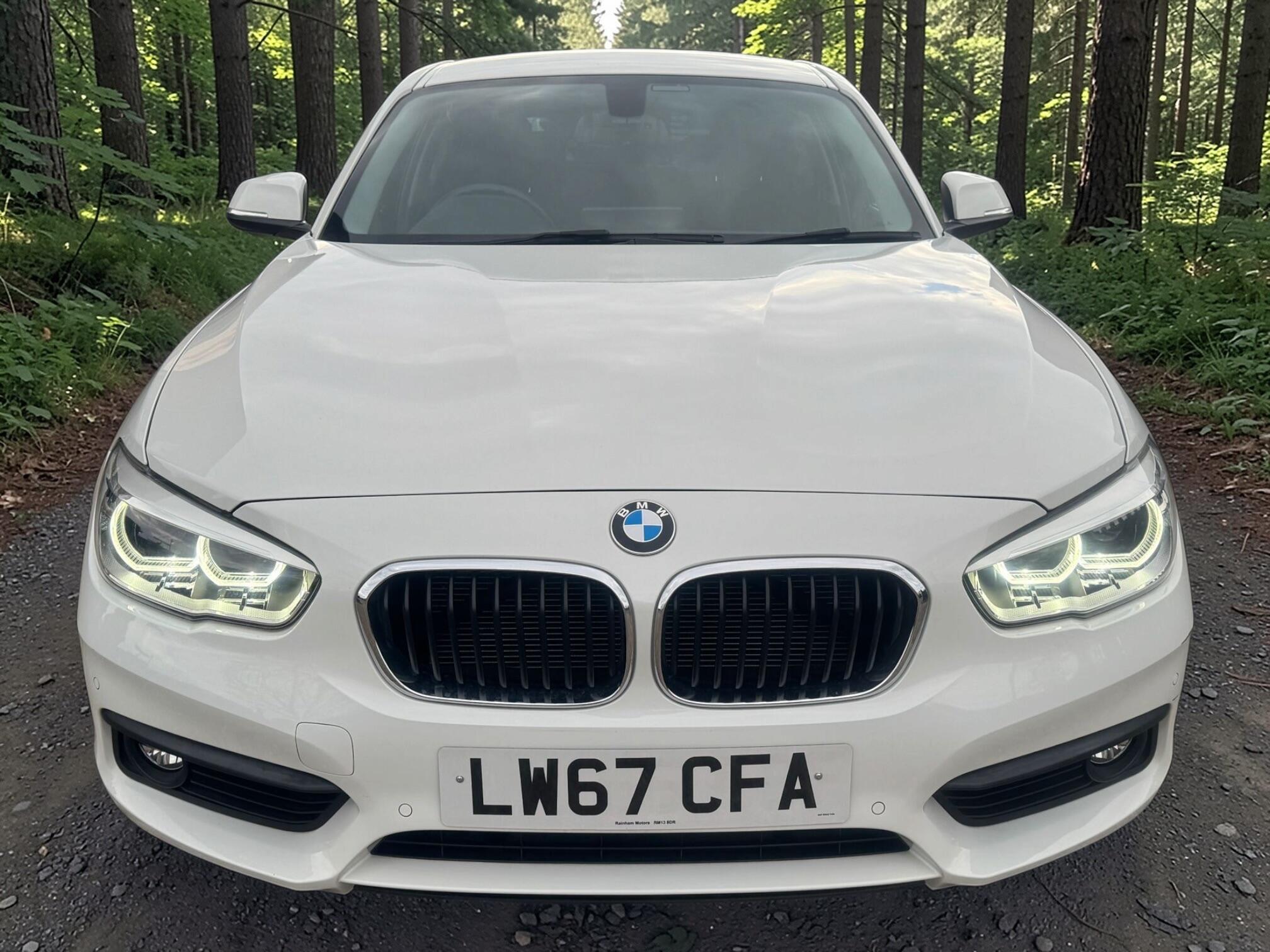 BMW 1 Series view 2