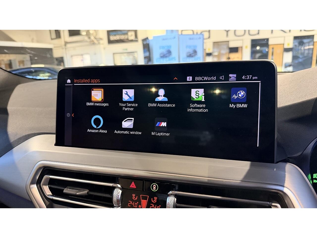 BMW X3 view 22