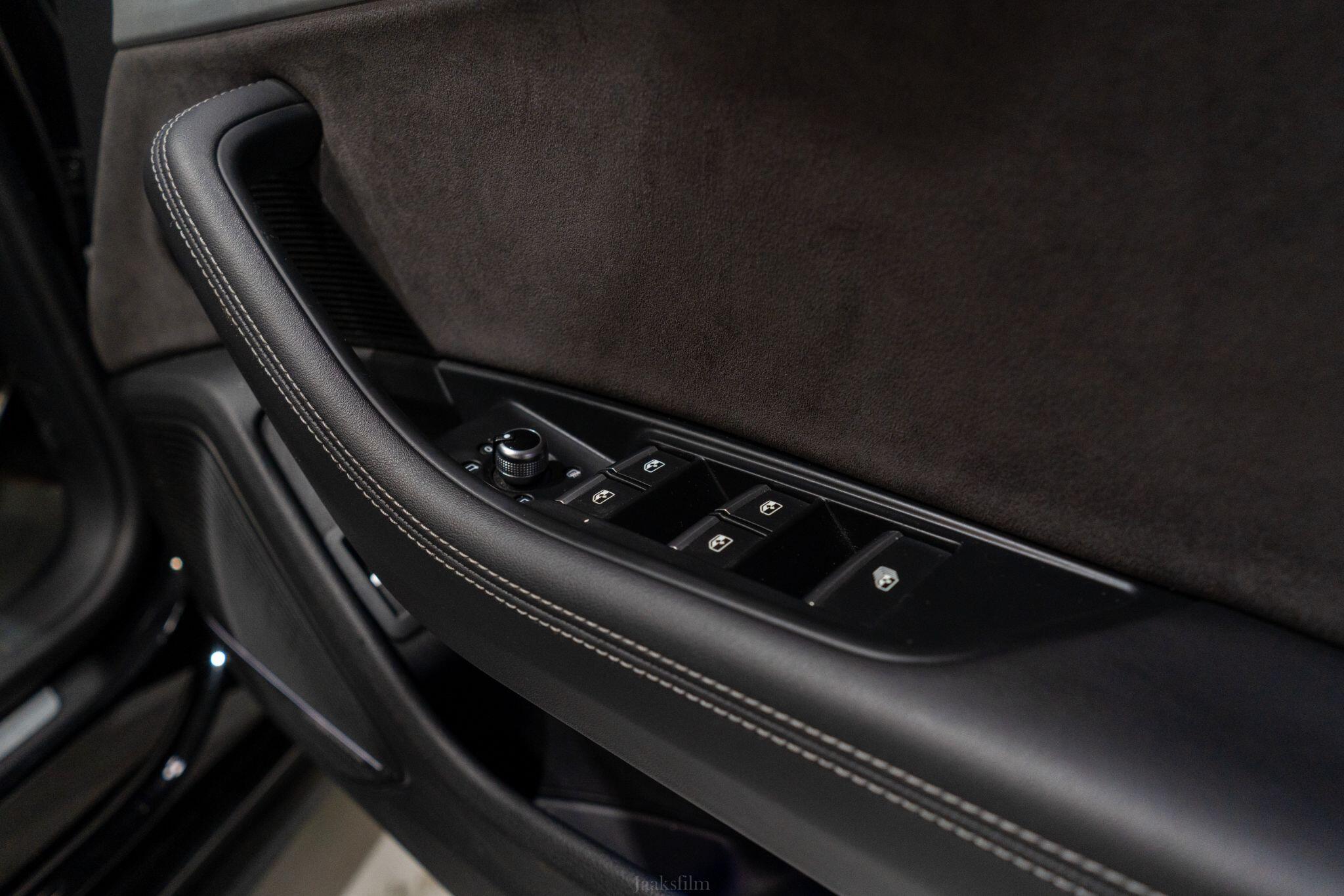 Audi S5 view 26