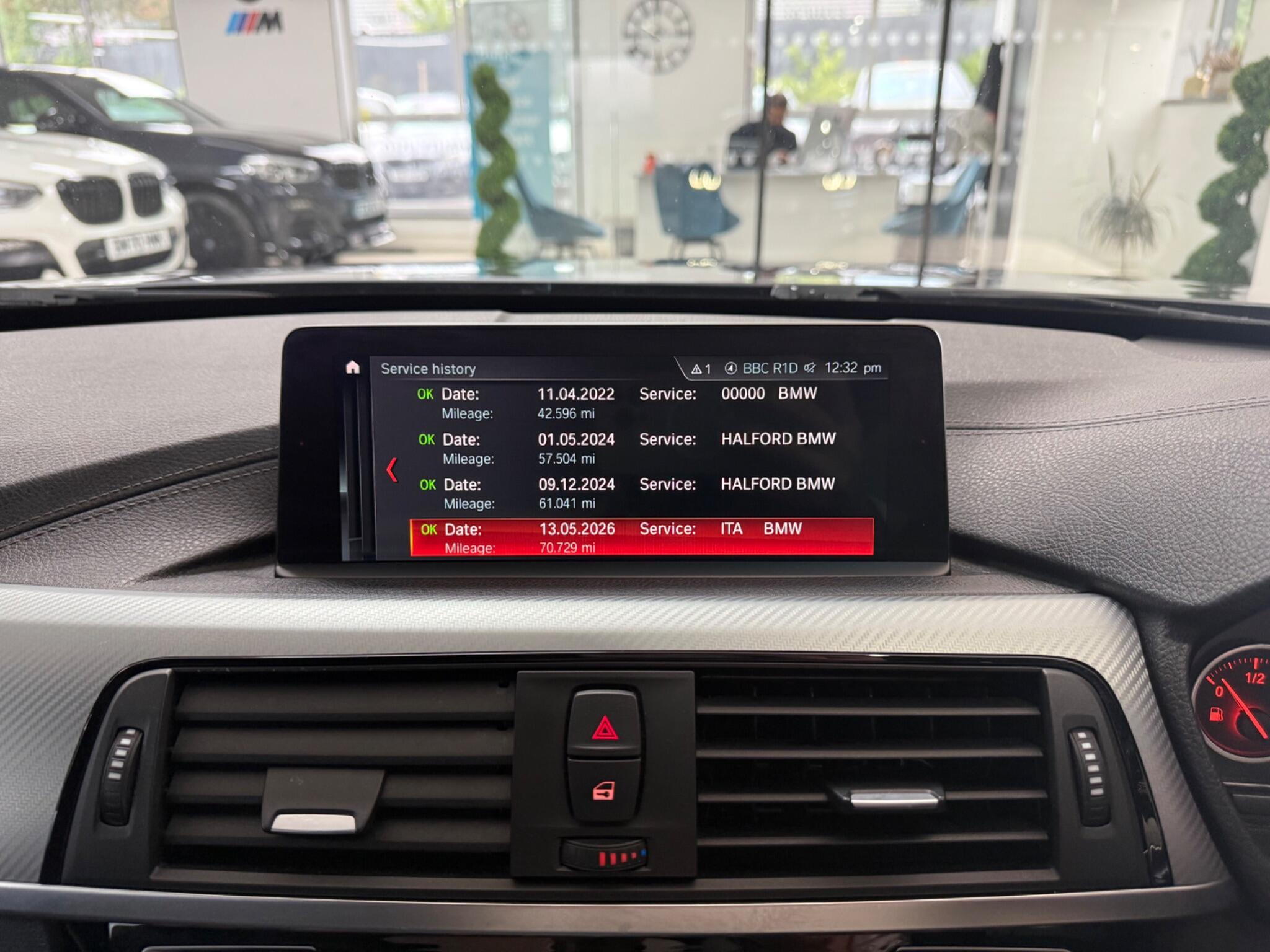 BMW 4 Series view 11