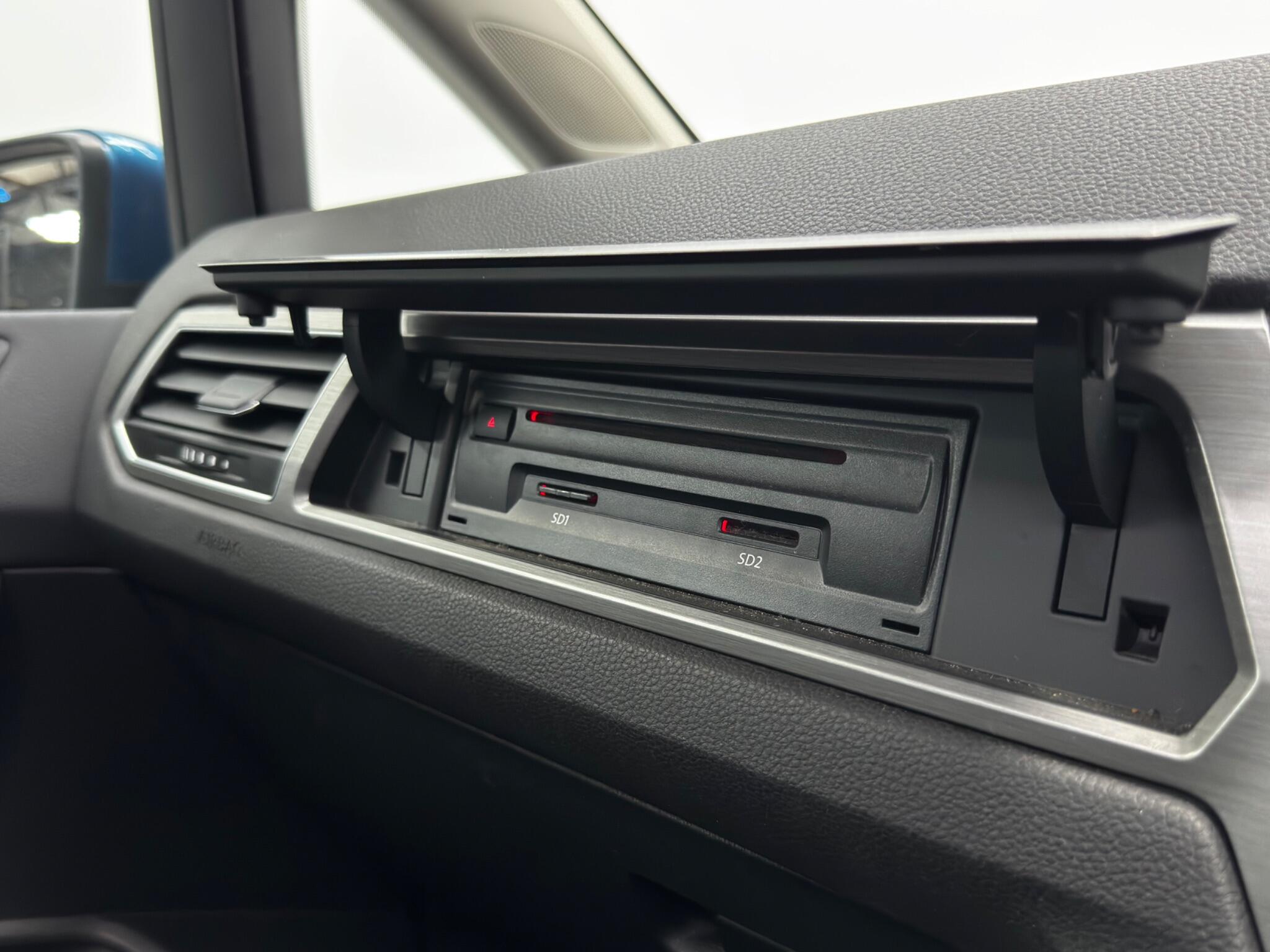 Volkswagen Touran view 34