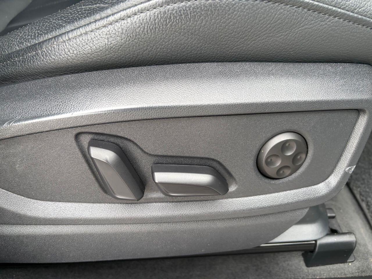 Audi Q5 view 36