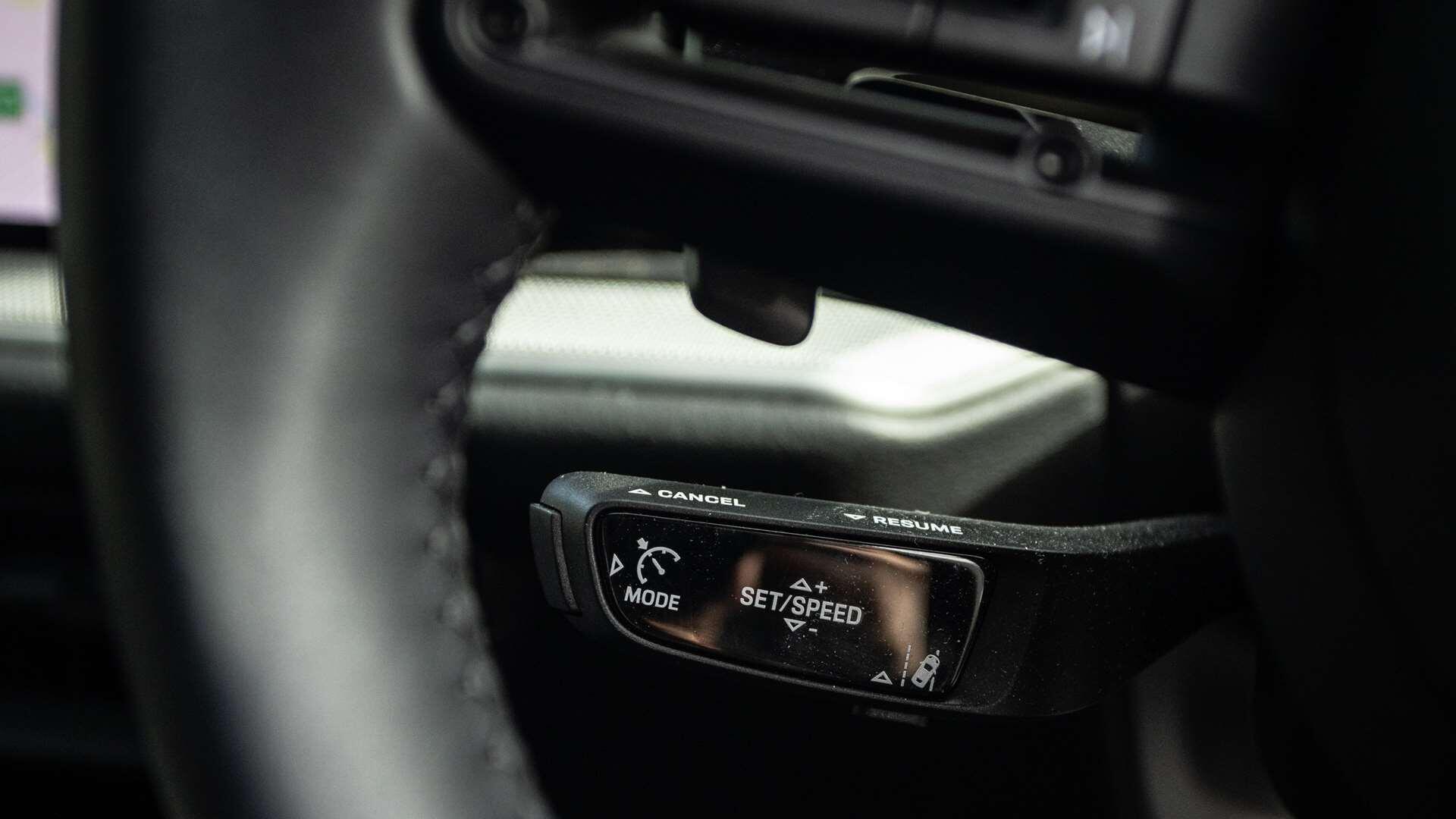 Porsche Cayenne view 19