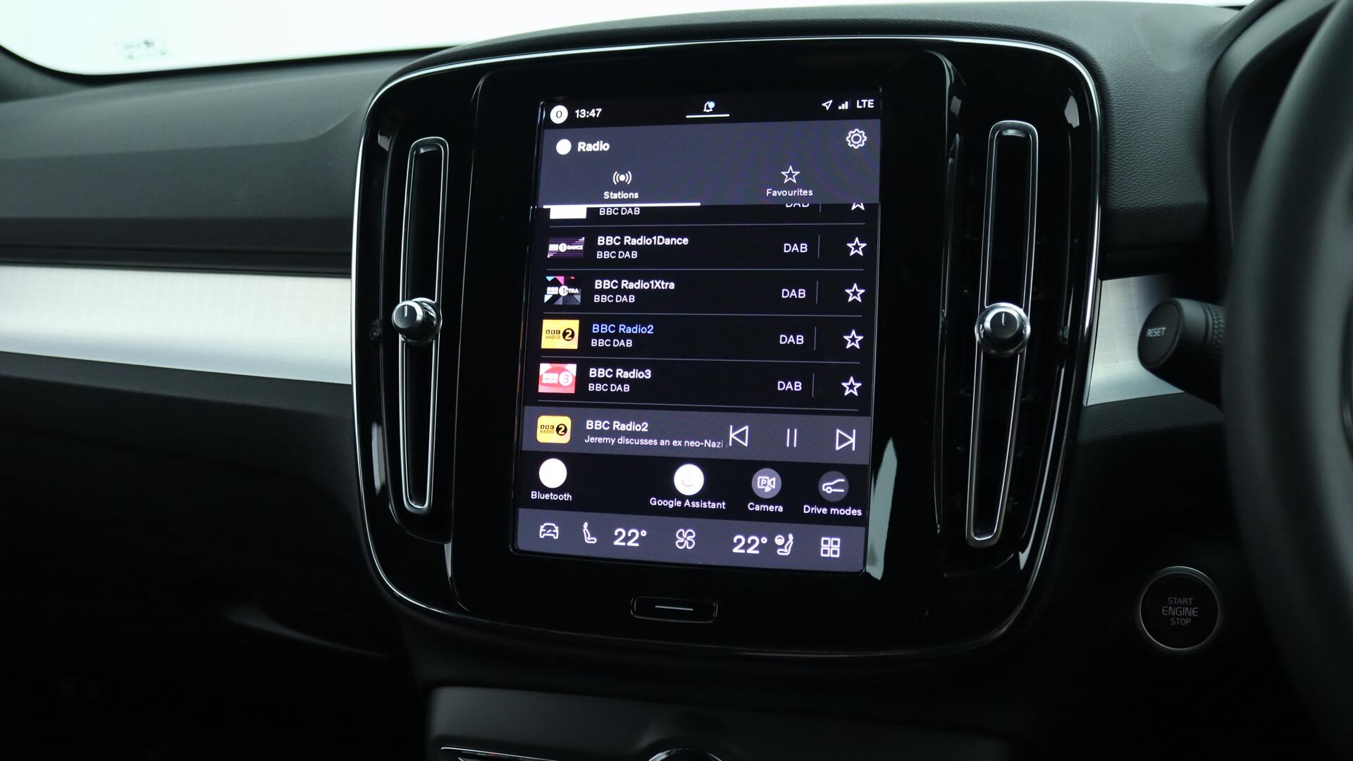 Volvo XC40 view 36