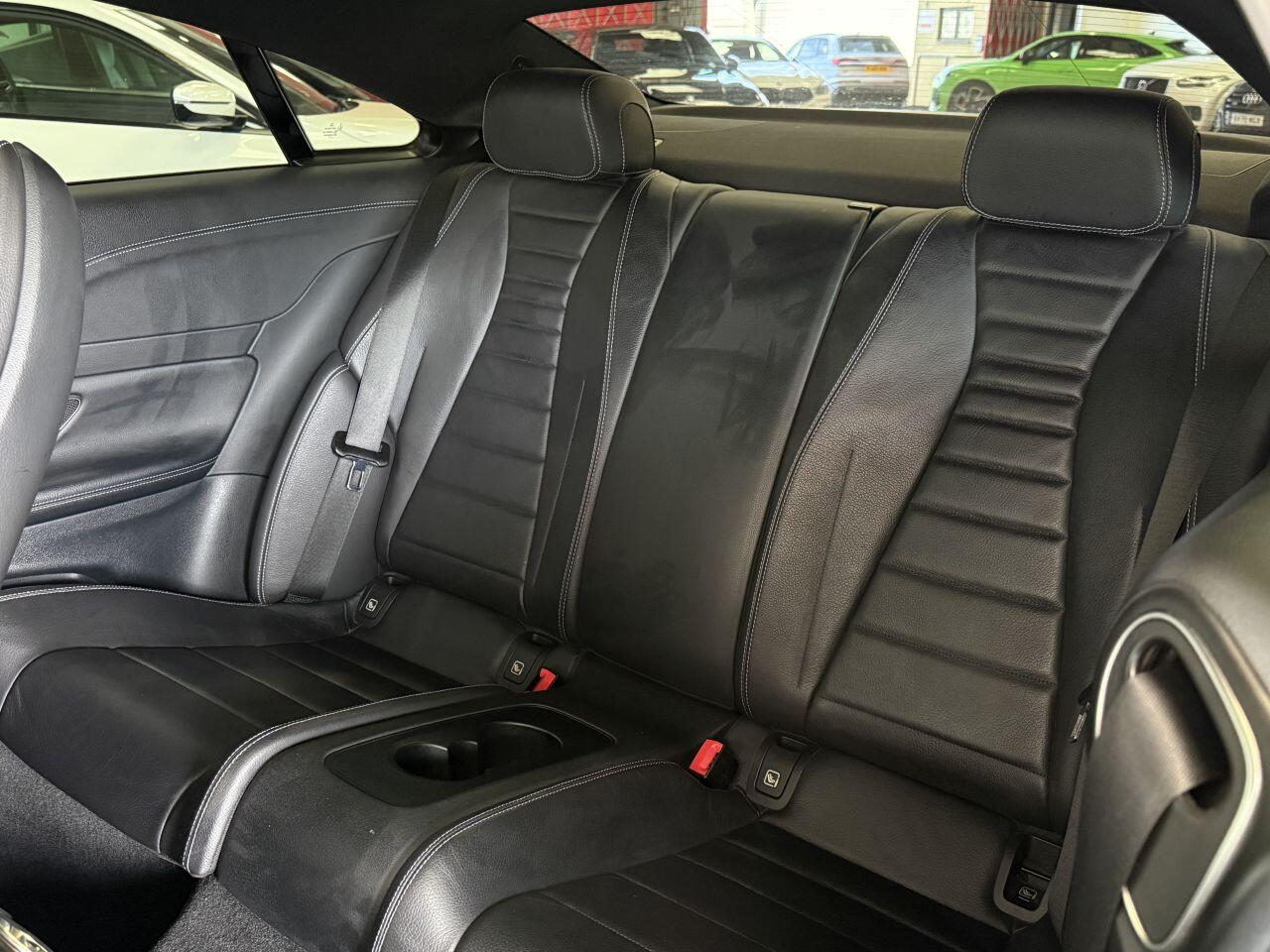Mercedes-Benz E Class view 59