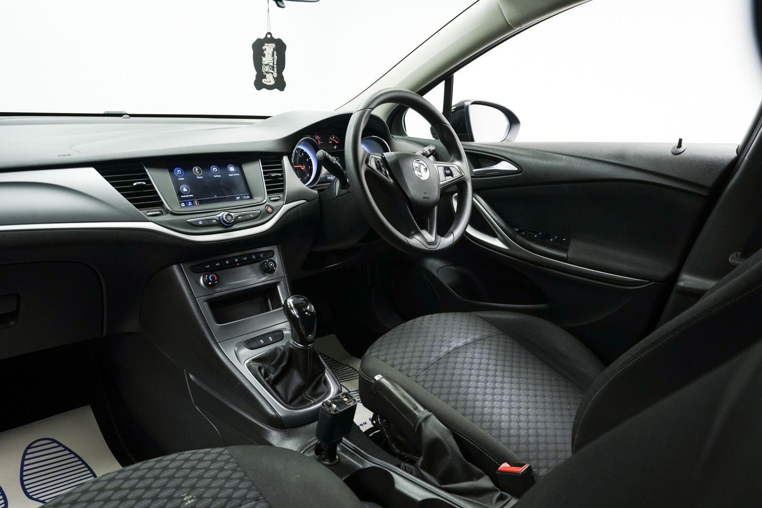 Vauxhall Astra view 25