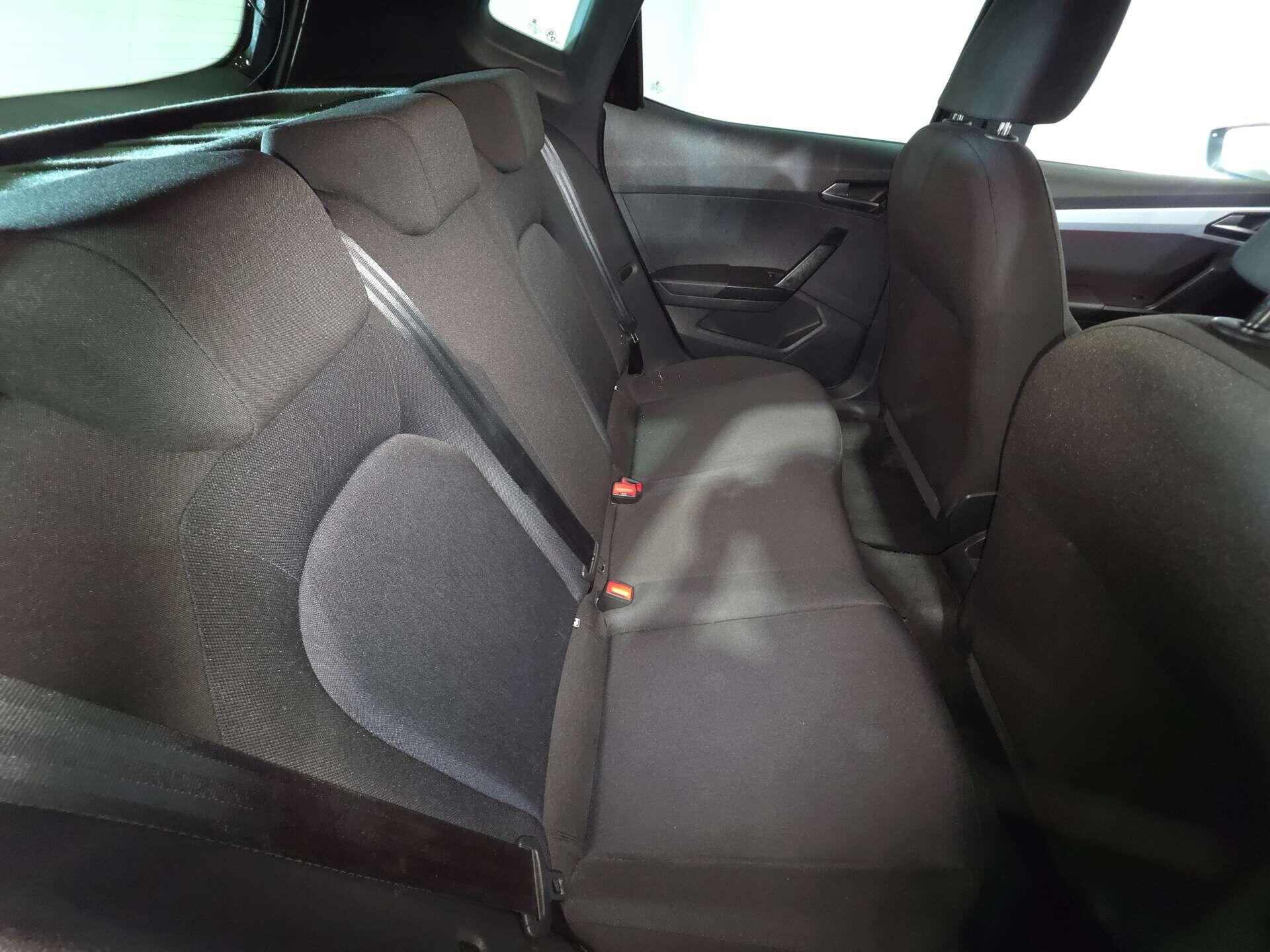 SEAT Arona view 48