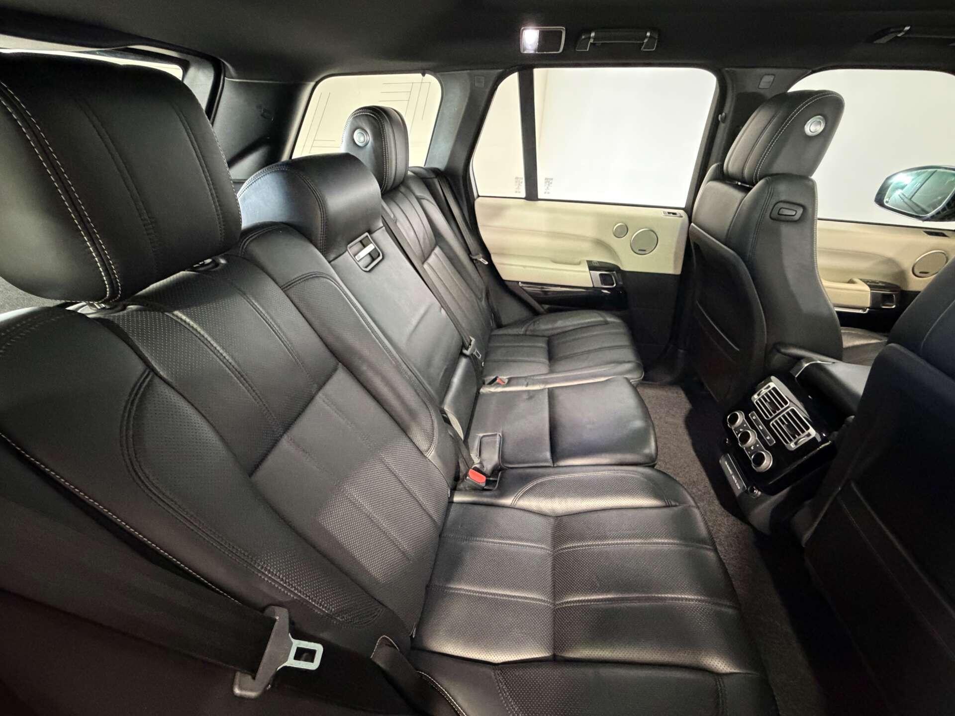 Land Rover Range Rover view 57