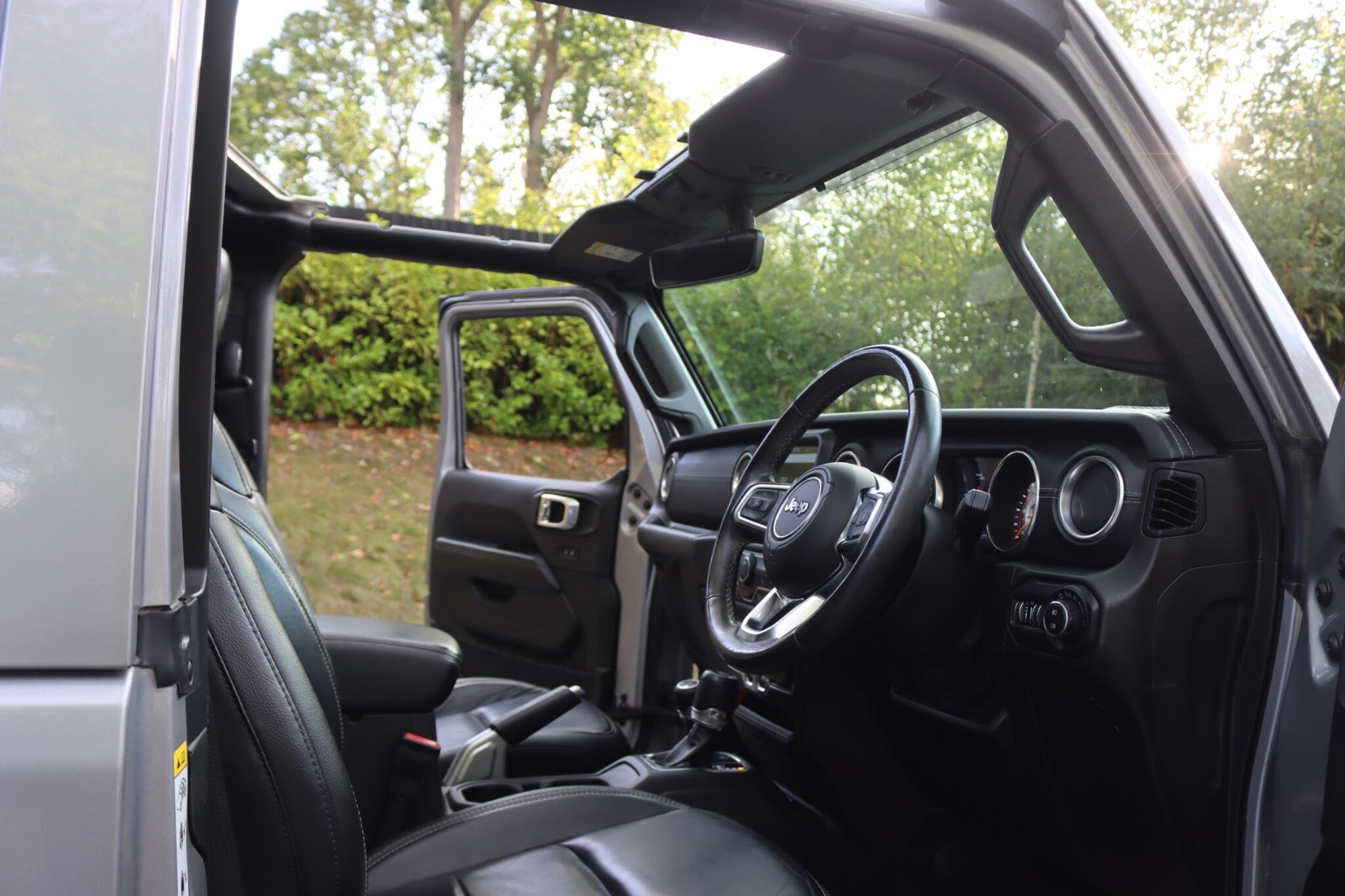 Jeep Wrangler view 43
