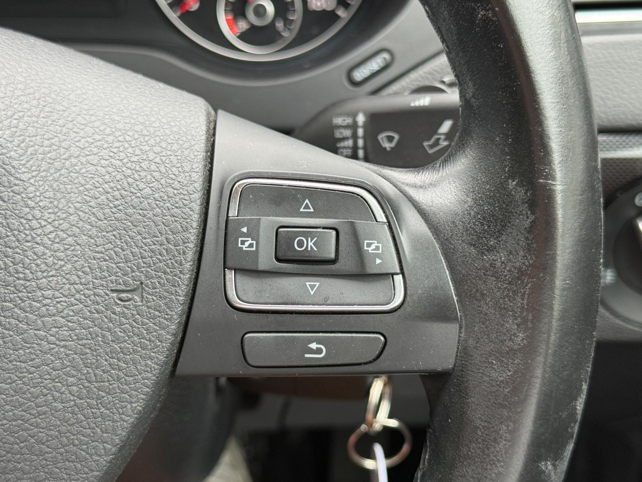 Volkswagen Jetta - Image 66
