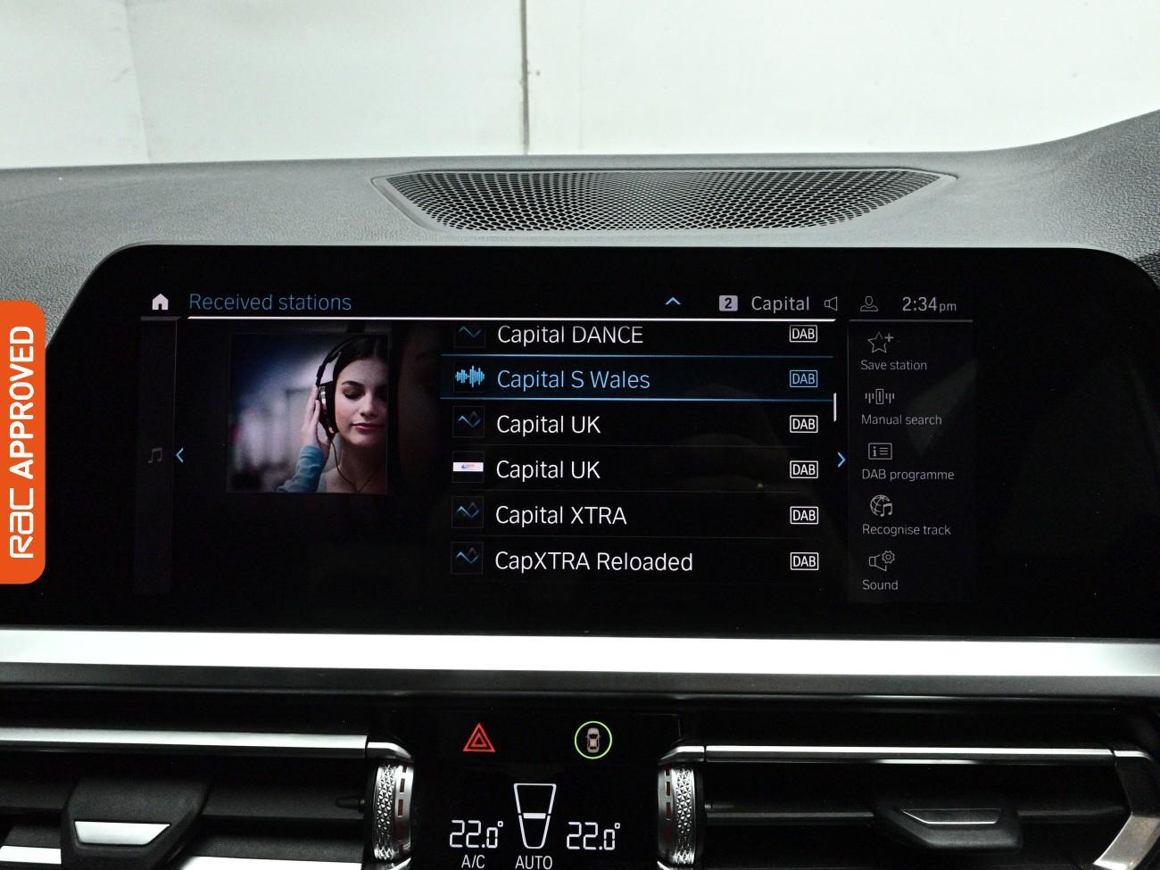 BMW 3 Series view 16