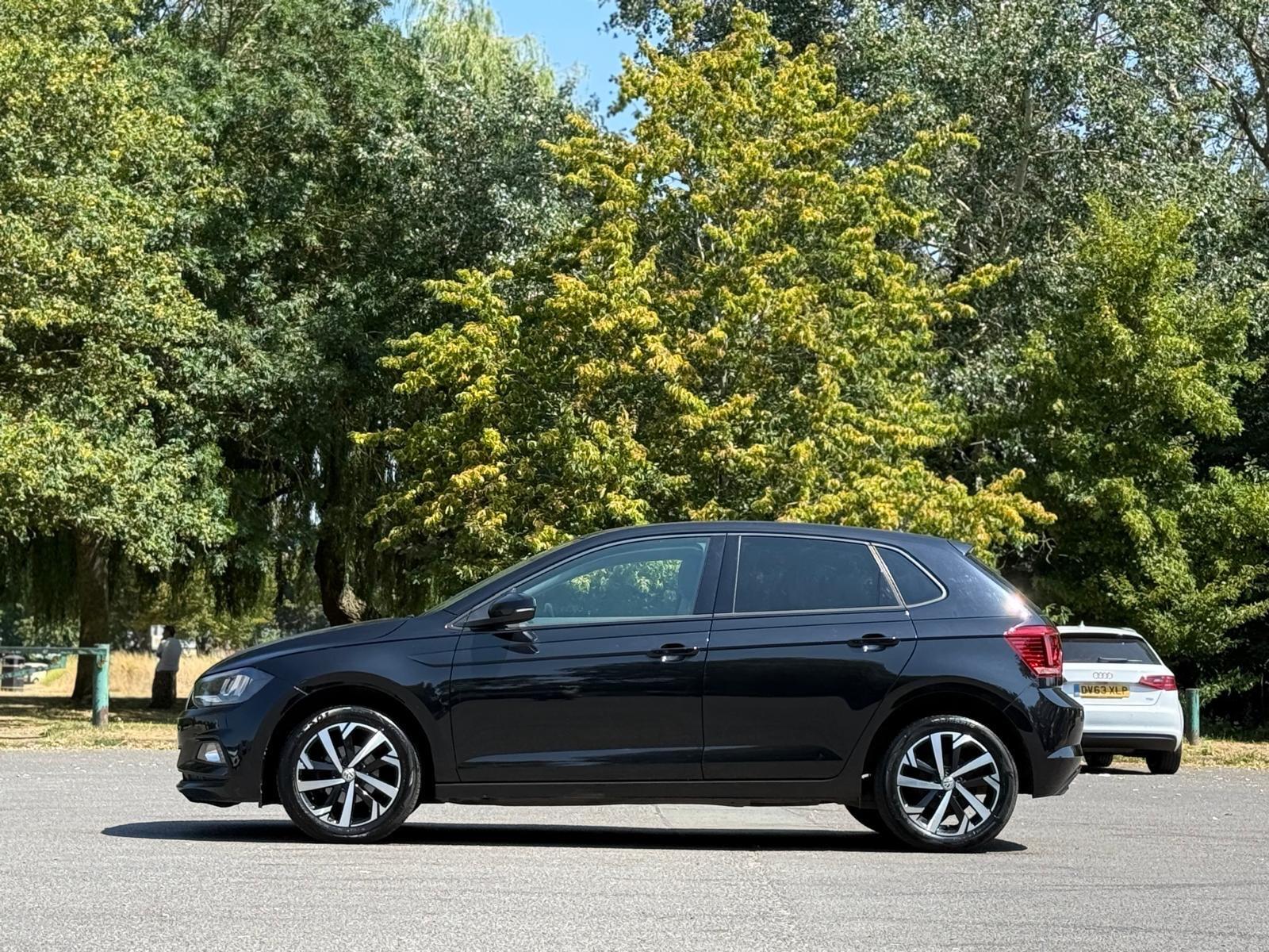Volkswagen Polo view 8