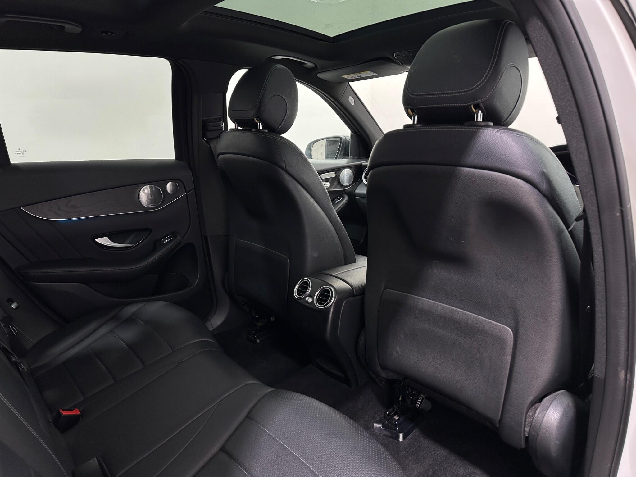 Mercedes-Benz GLC view 41