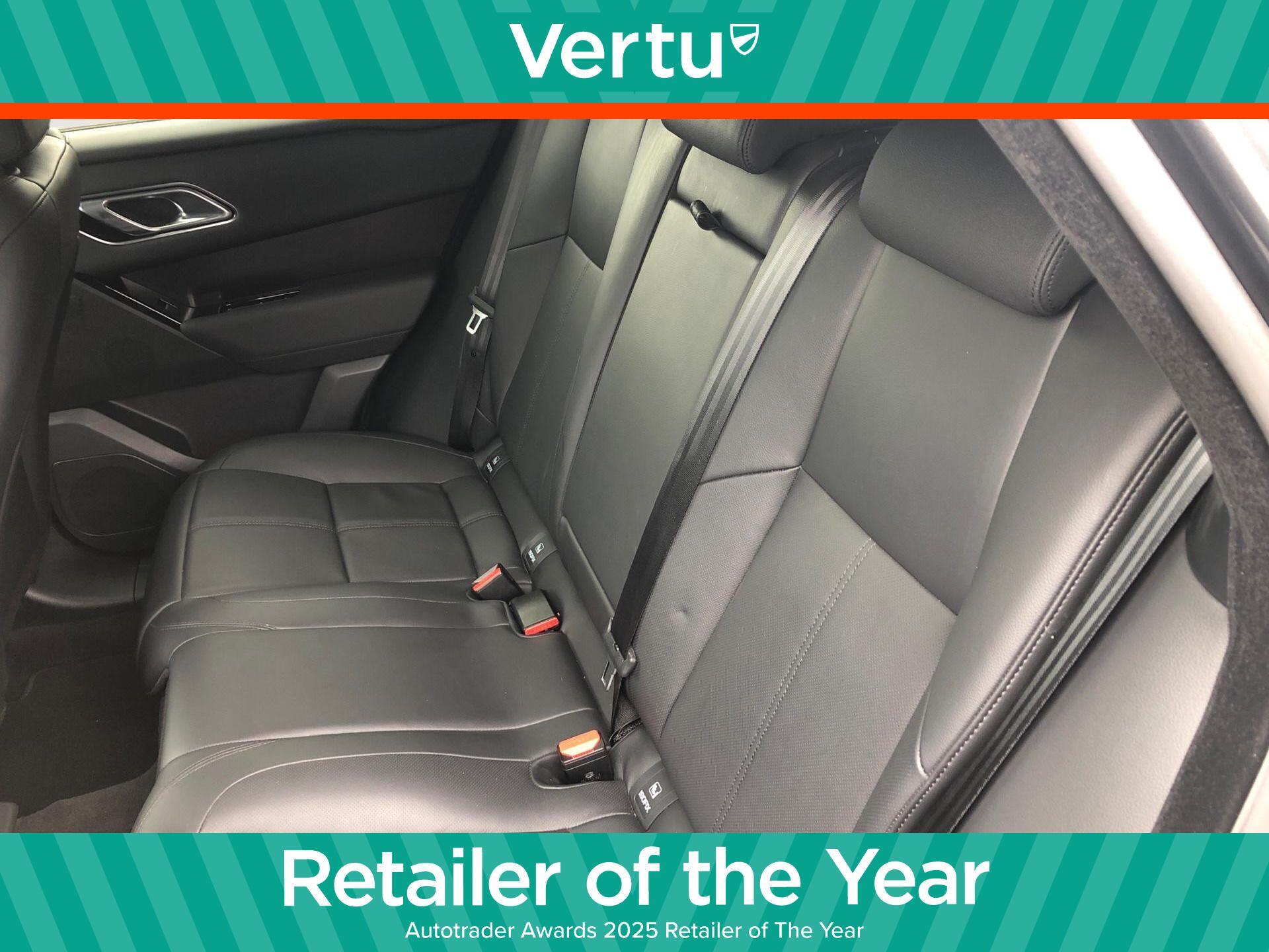 Land Rover Range Rover Velar view 4