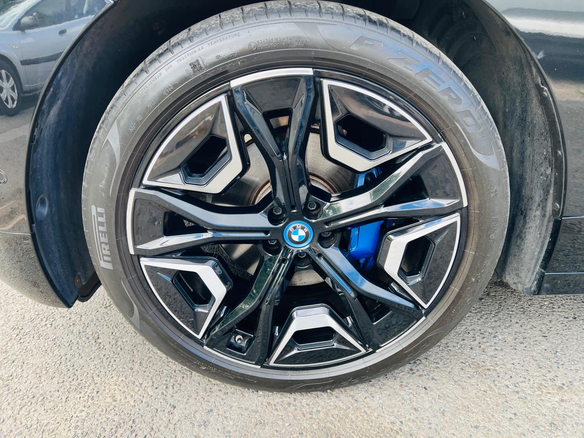 2022 BMW iX 40 76.6kWh M Sport Auto xDrive 5dr • 23,495 miles image 35