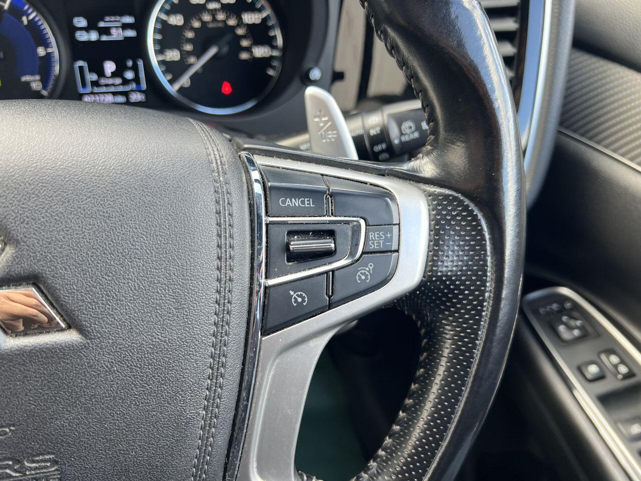 Mitsubishi Outlander view 53