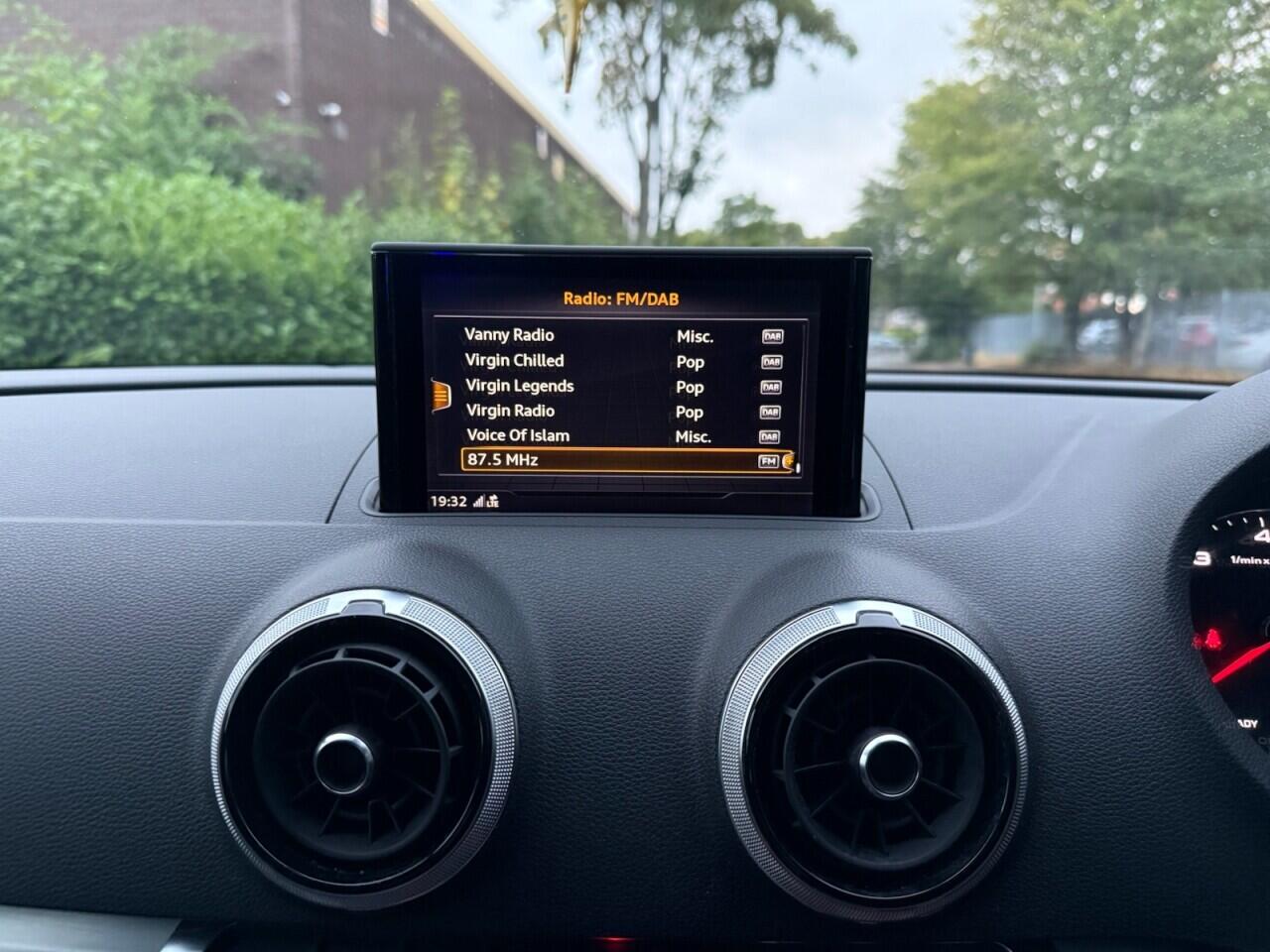 Audi A3 view 26