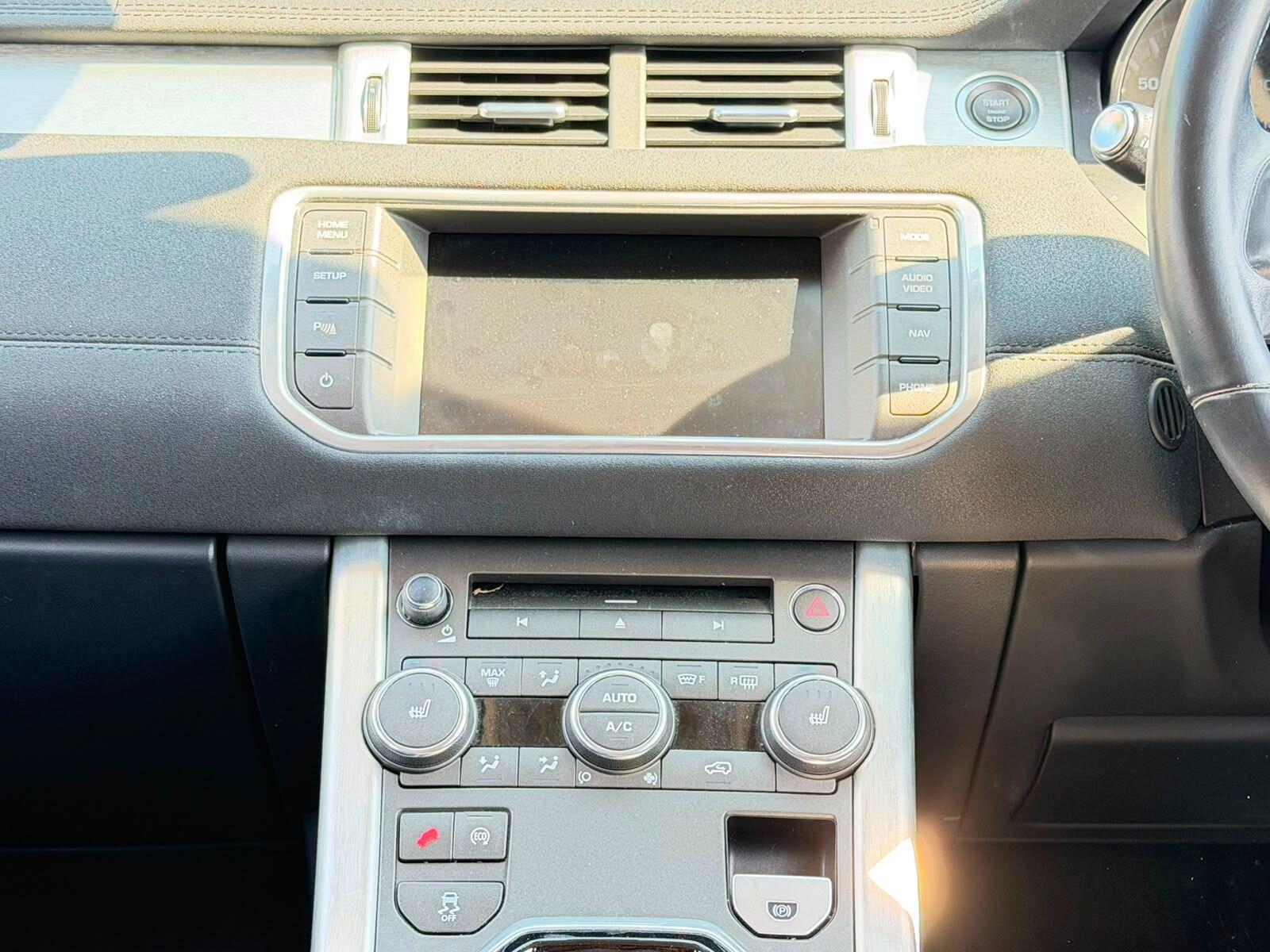 Land Rover Range Rover Evoque view 23