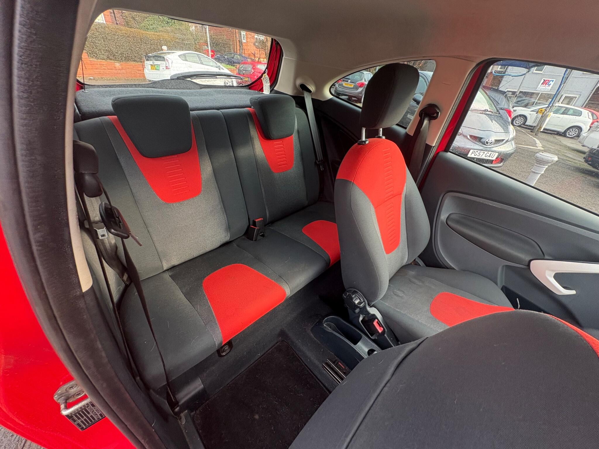 2015 Ford Ka 1.2 Zetec Euro 5 (s/s) 3dr • 97,801 miles image 35