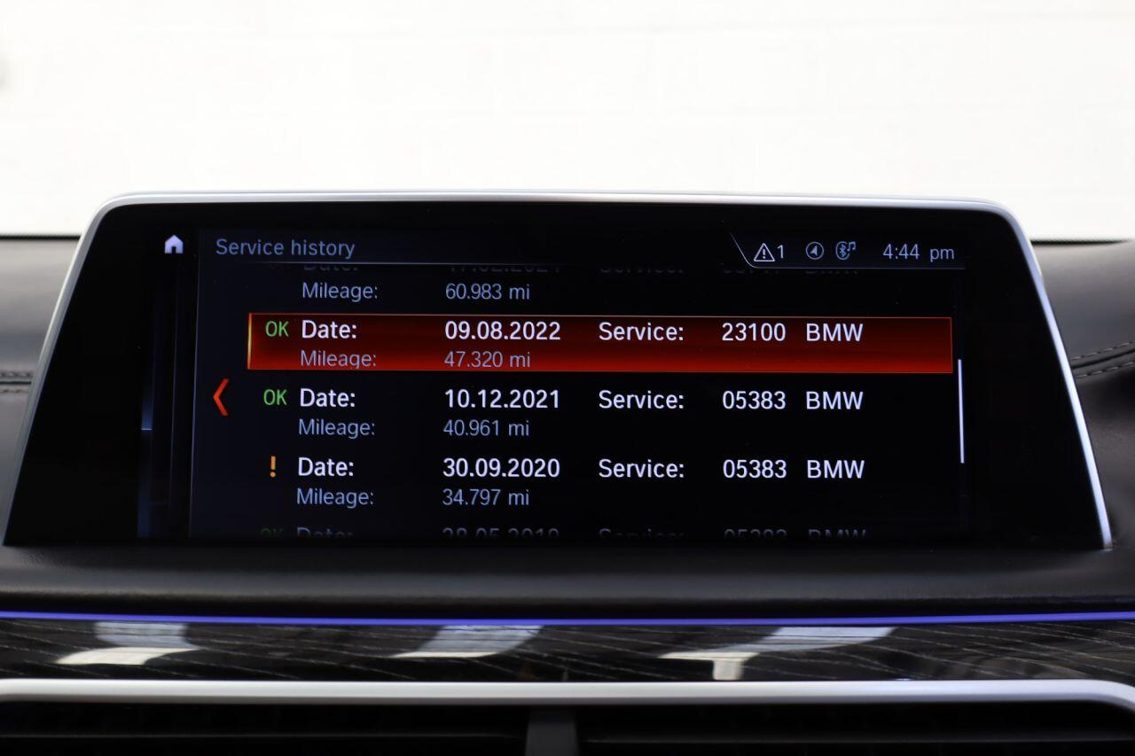 BMW 7 Series view 69