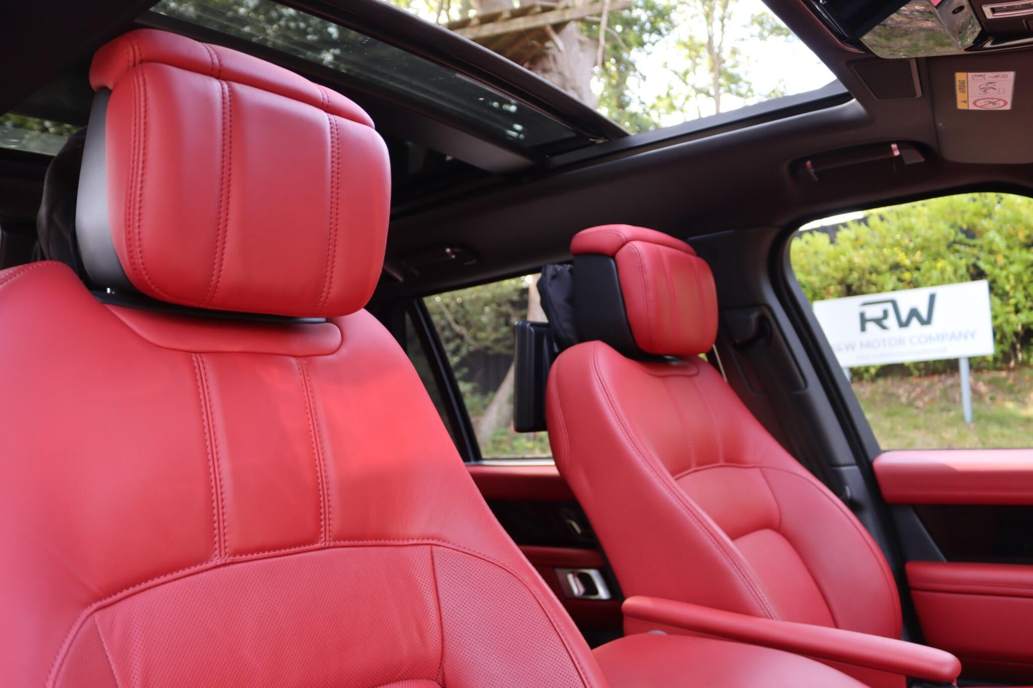 Land Rover Range Rover view 9