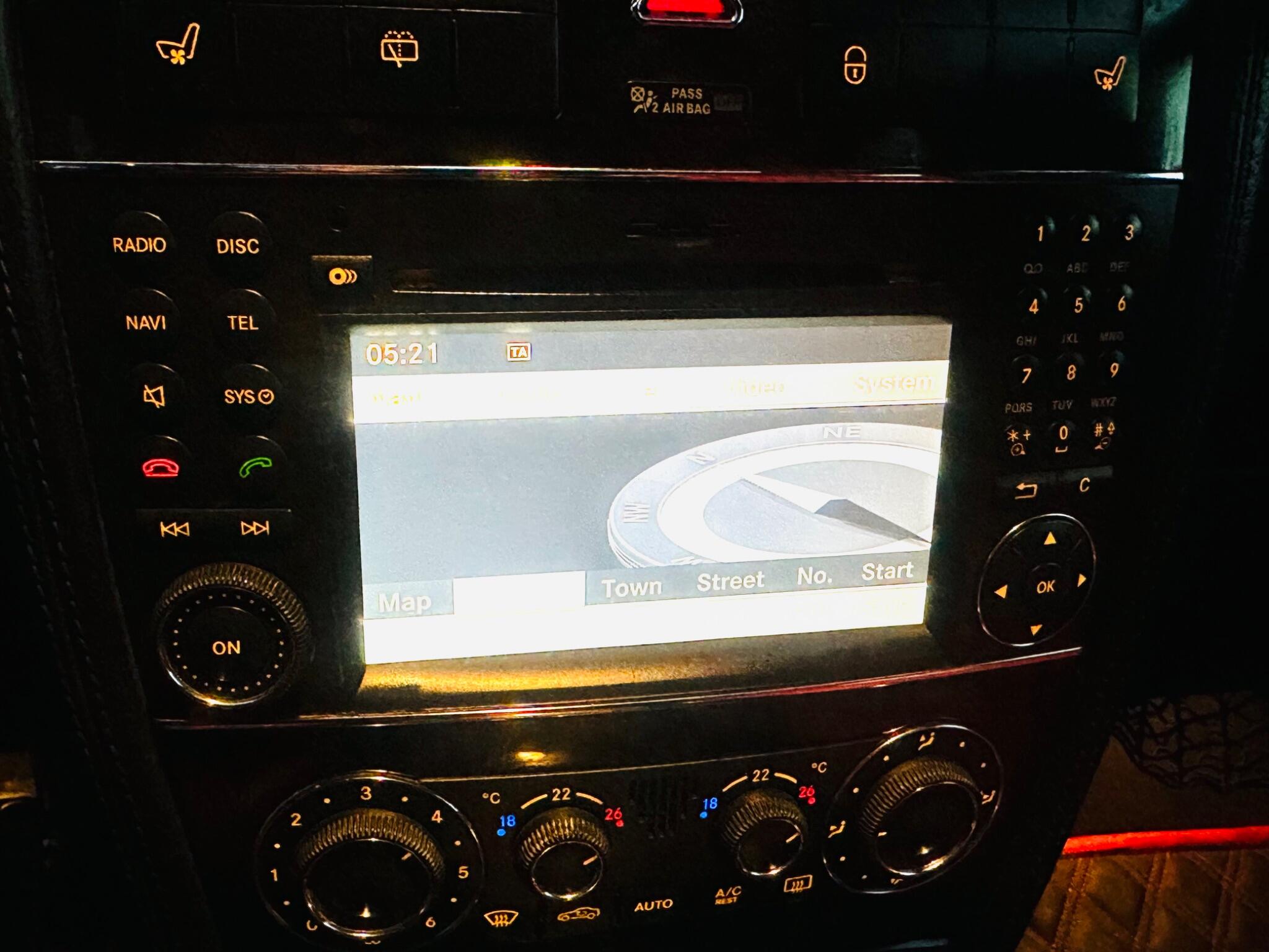 Mercedes-Benz G Class view 48