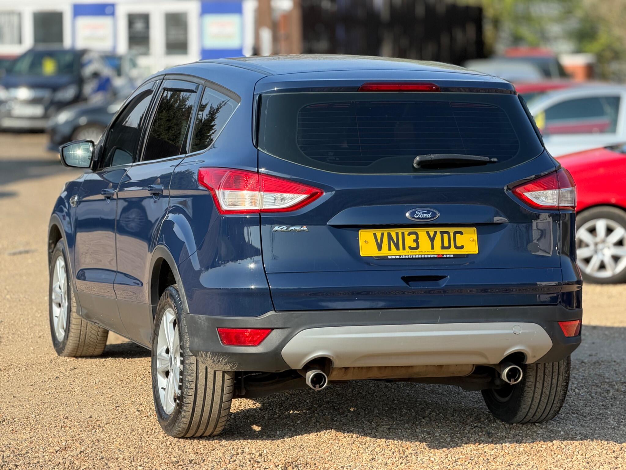 2013 Ford Kuga 2.0 TDCi Zetec 2WD Euro 5 5dr image 9