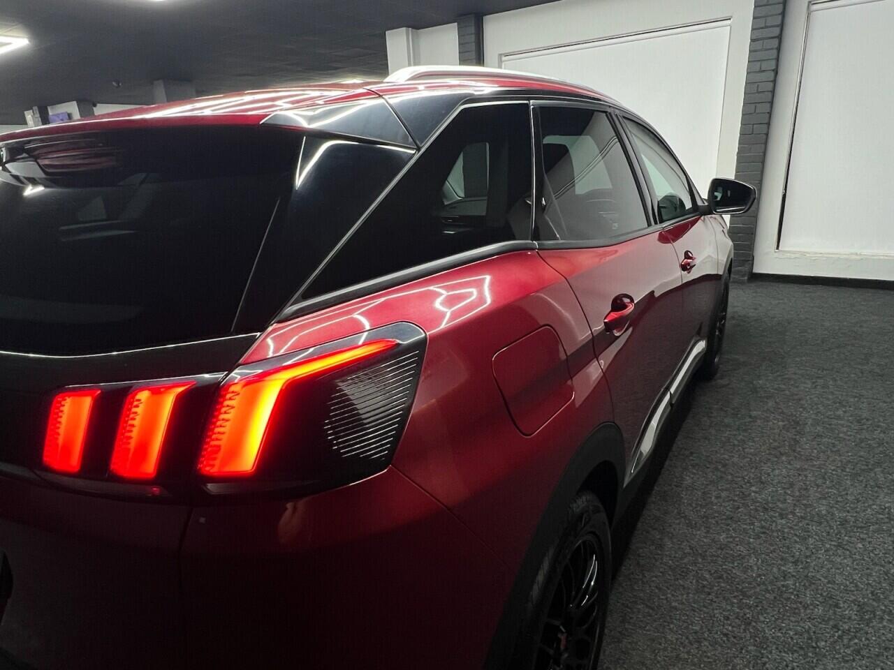 Peugeot 3008 view 12