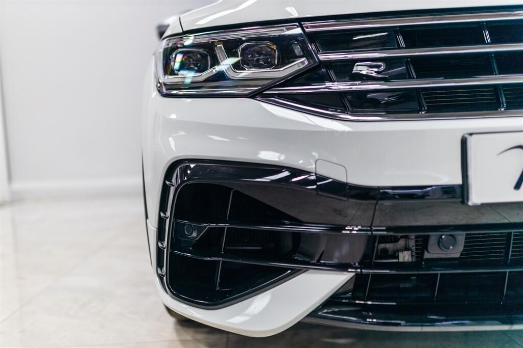 Volkswagen Tiguan view 18