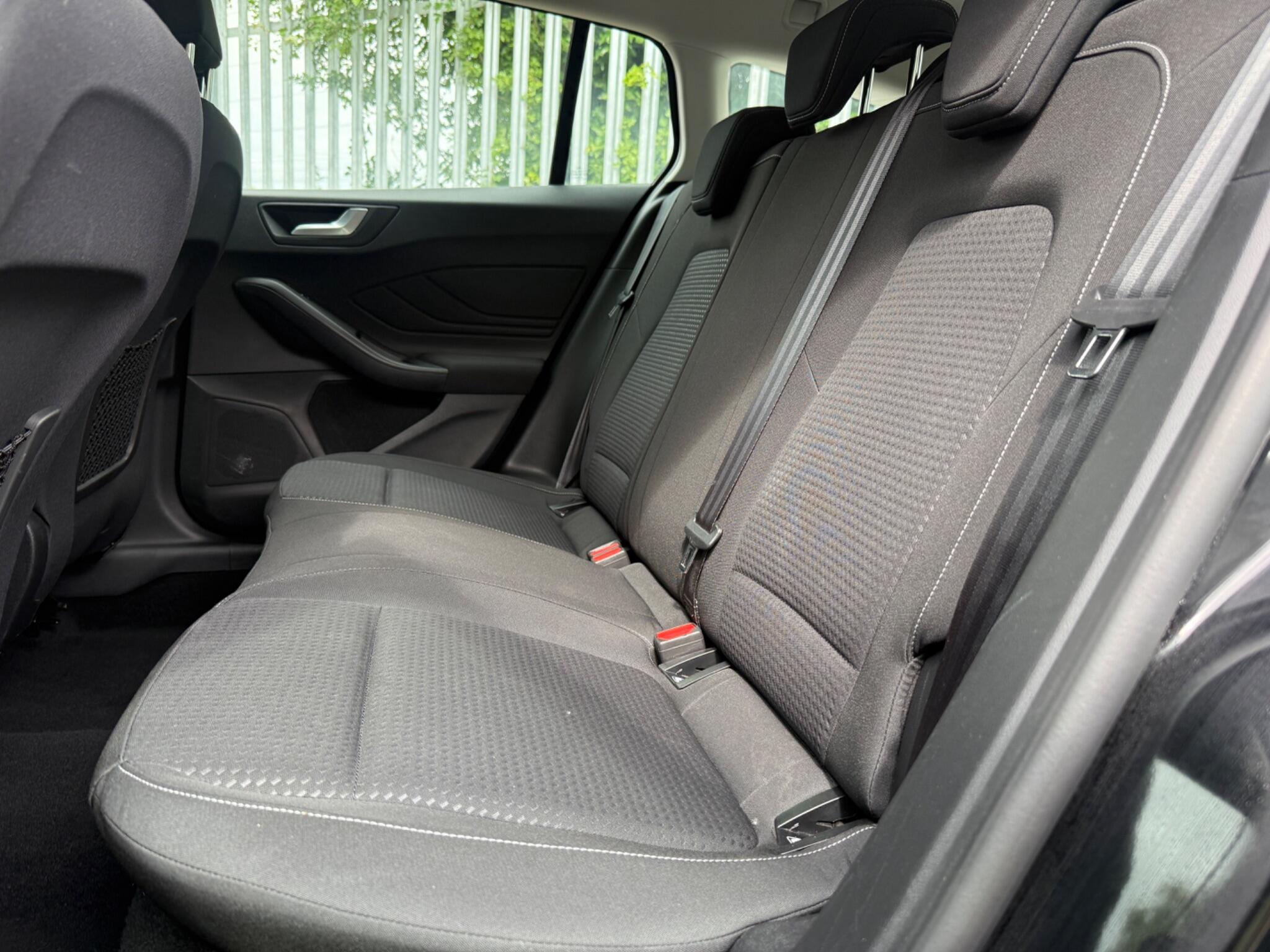 2019 Ford Focus image 28