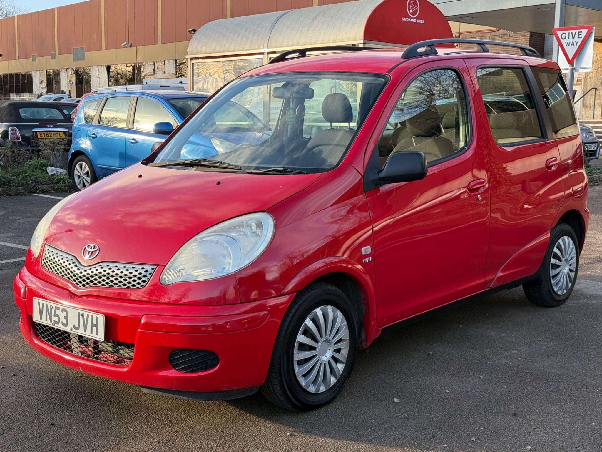 Toyota Yaris Verso - Image 9