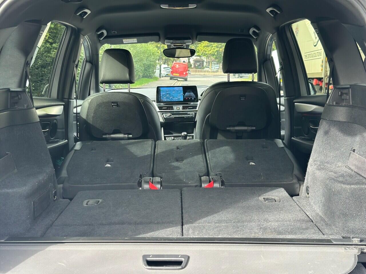 BMW 2 Series view 17