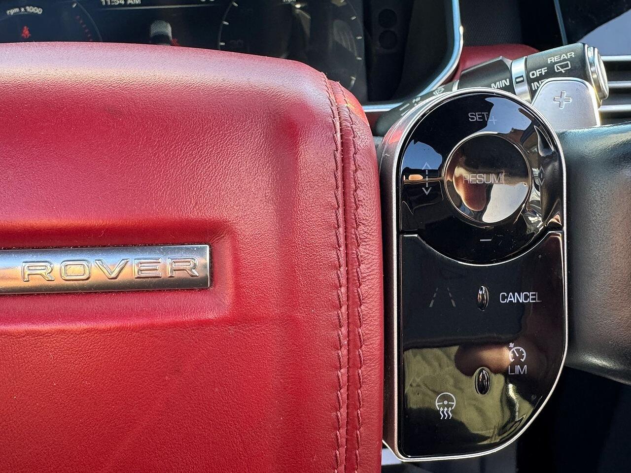 Land Rover Range Rover view 15