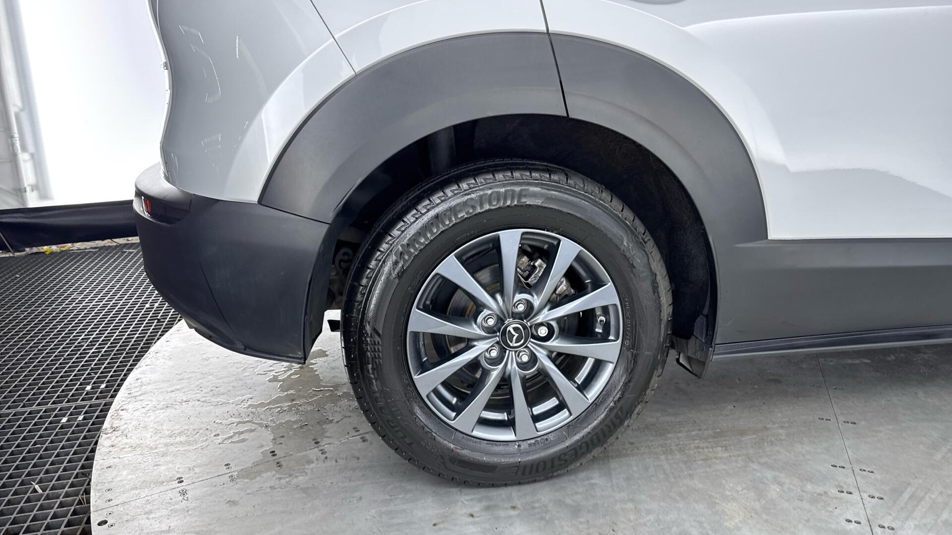 Mazda CX-30 view 18