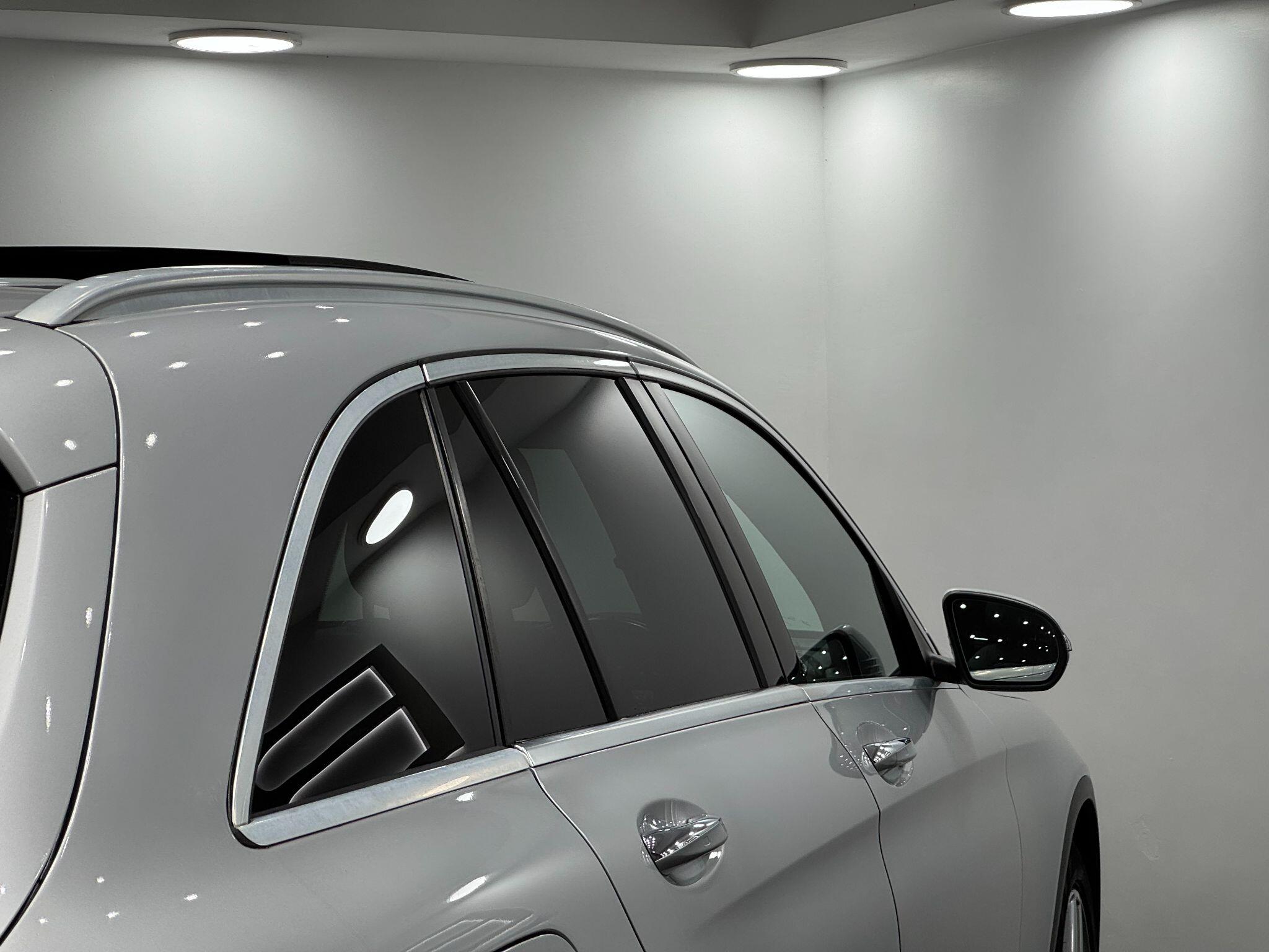 Mercedes-Benz GLC view 23
