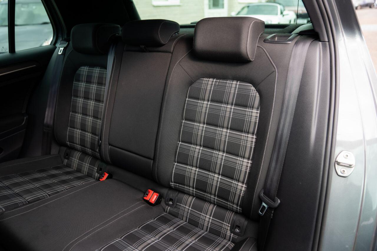 Volkswagen Golf view 49