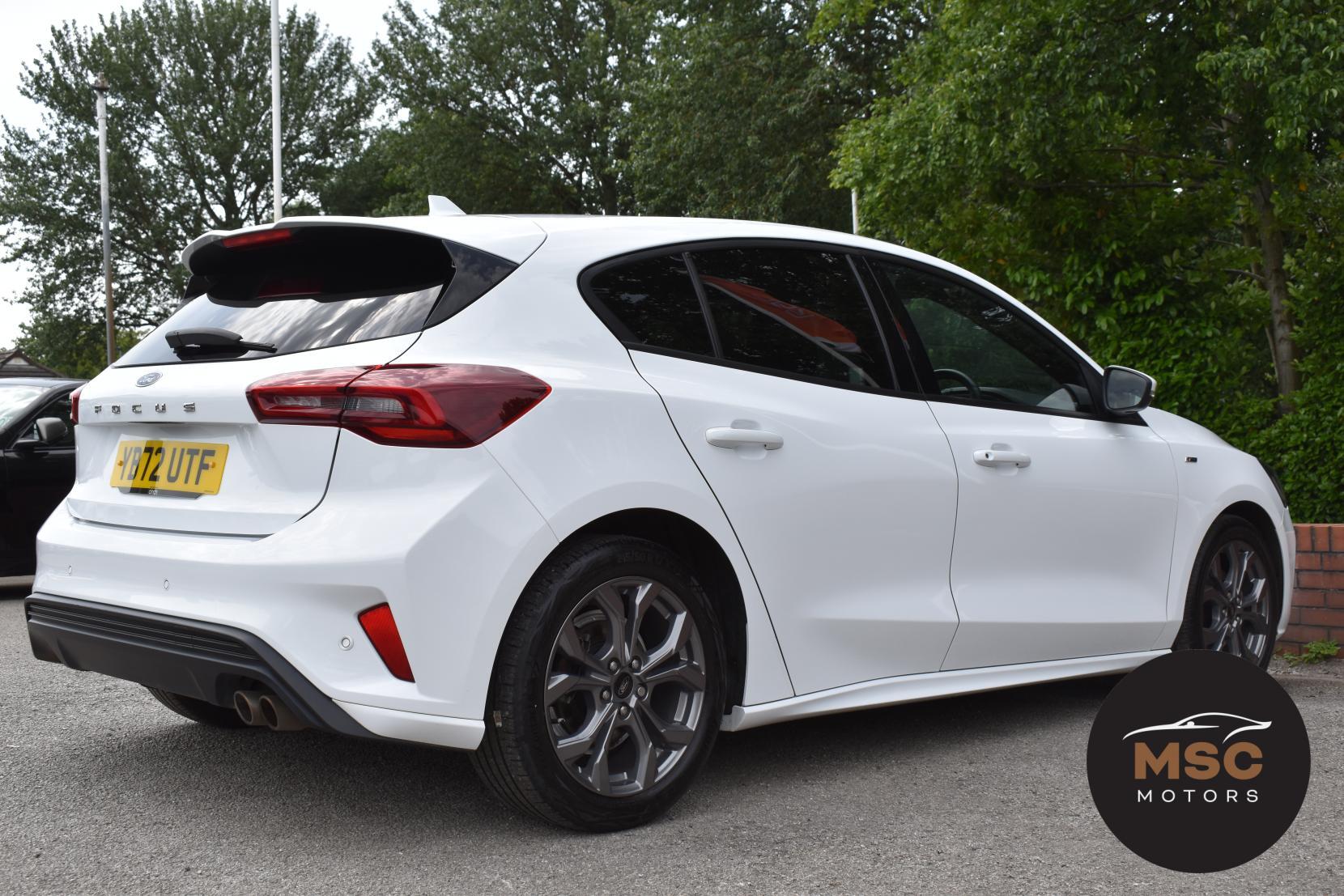 Ford Focus view 18