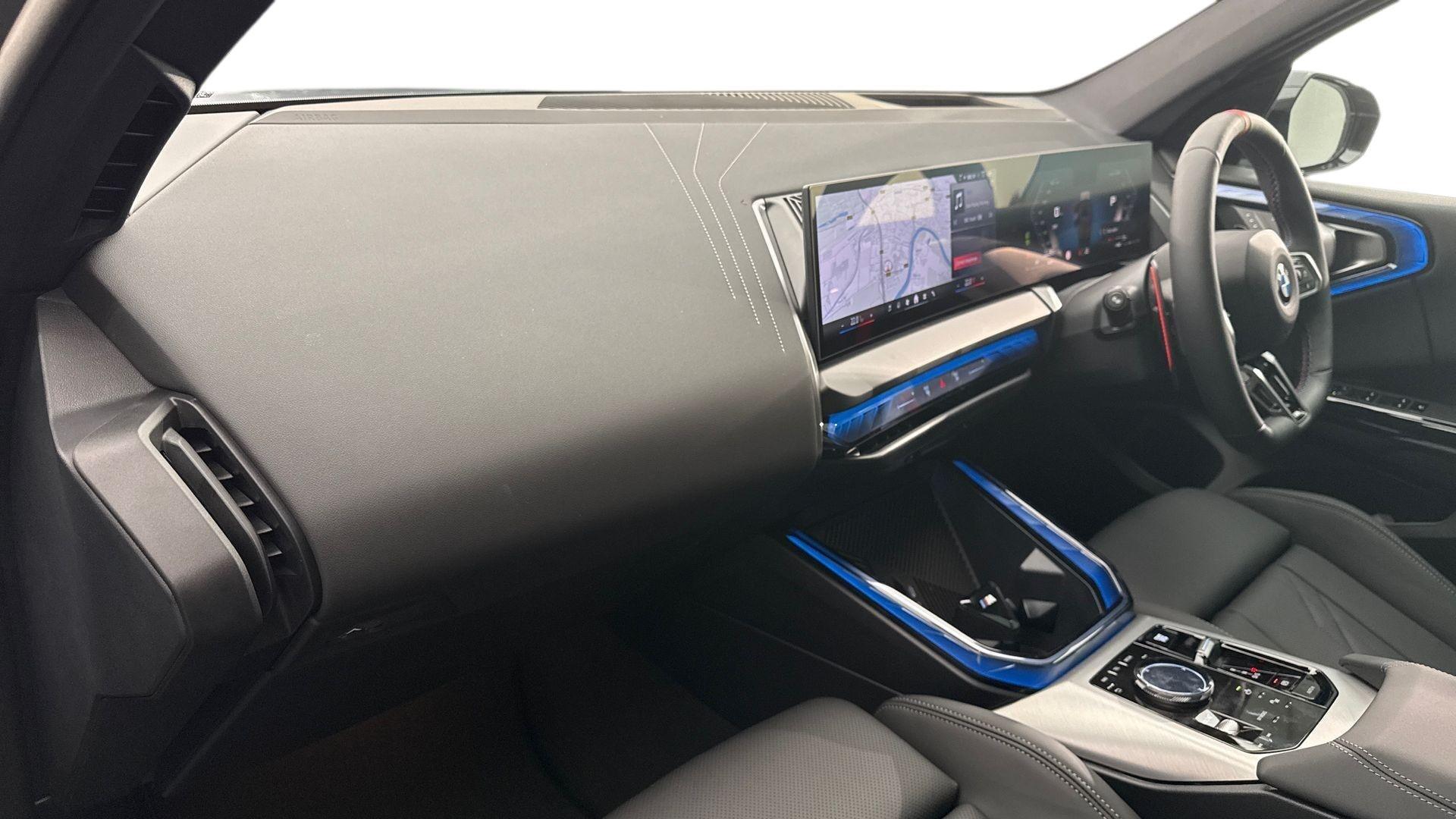 BMW X3 view 7