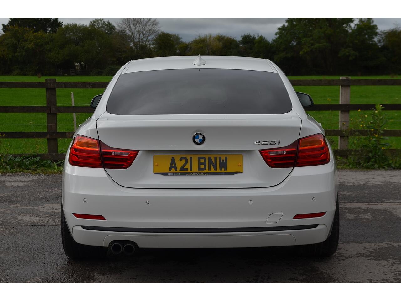 BMW 4 Series view 8
