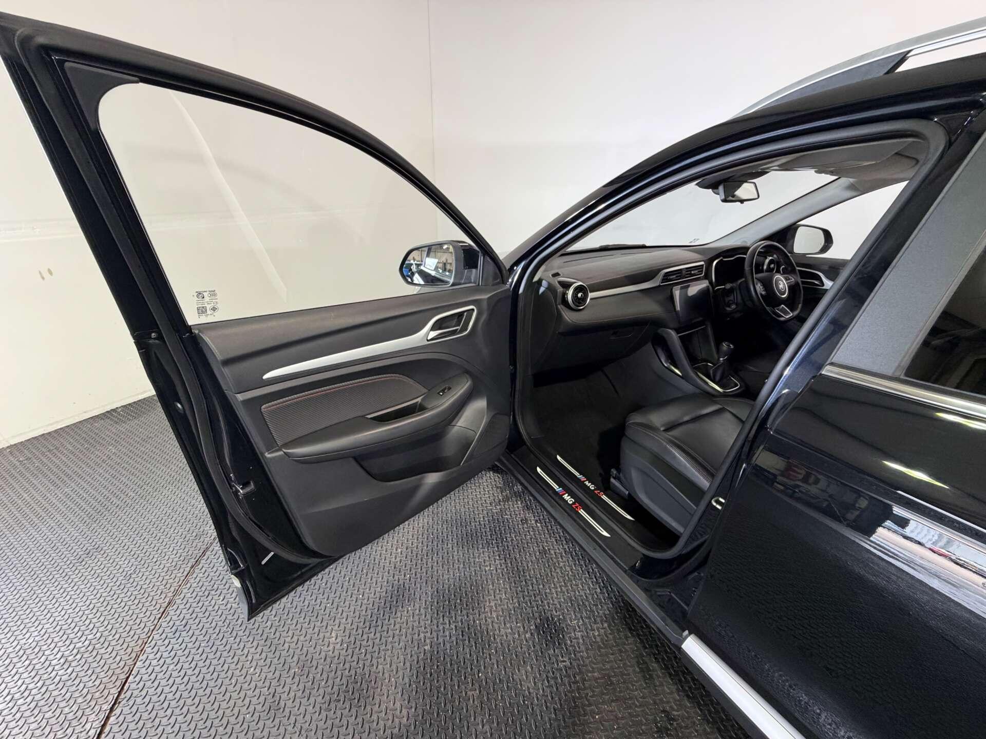 MG ZS view 61