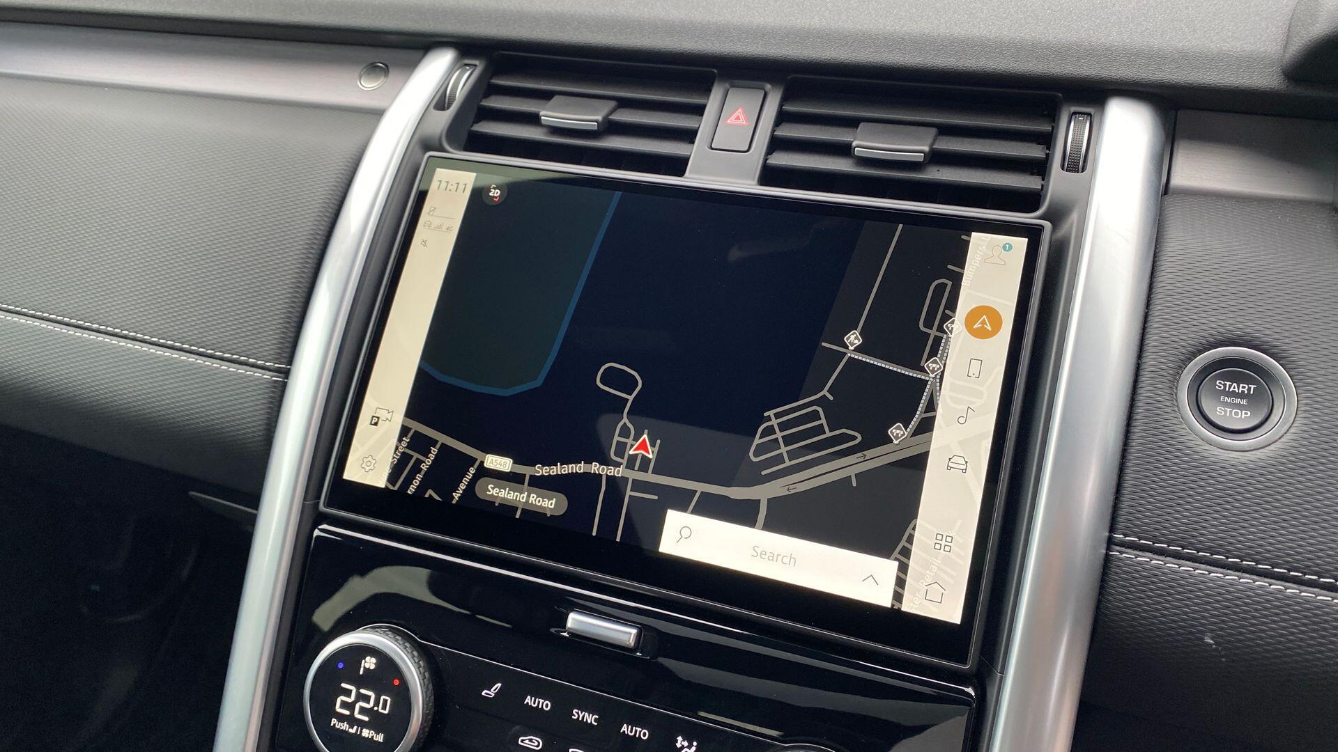 Land Rover Discovery view 11