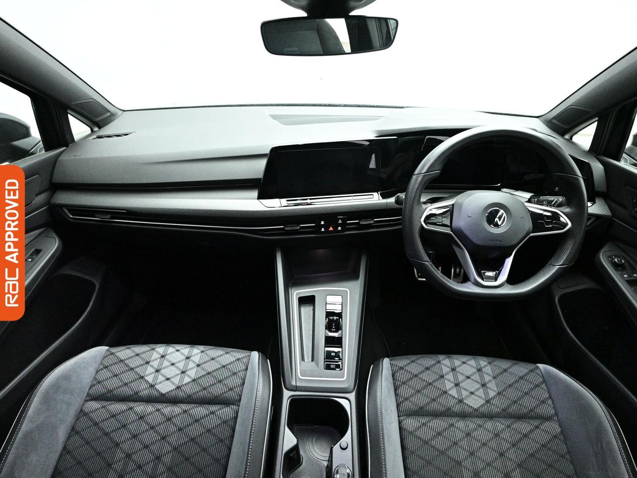 Volkswagen Golf view 2