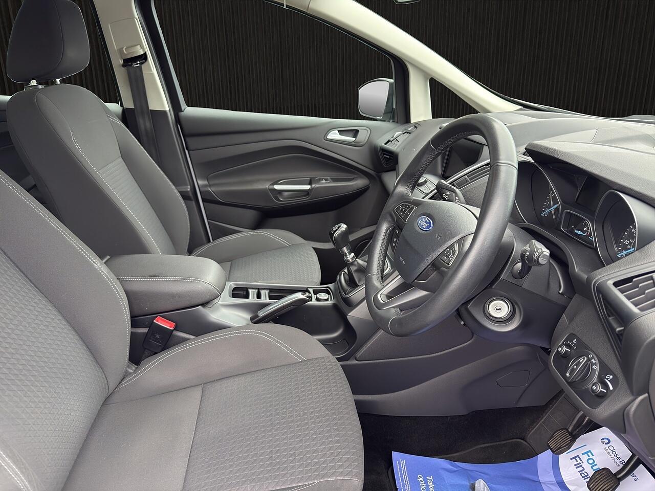 Ford C-Max view 15